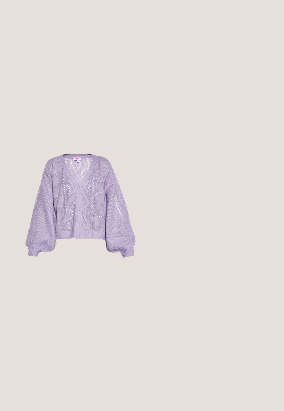Lavendel strikket cardigan med v-hals, teksturerede puffærmer, hulmønstre og knapper foran. Korte længde.; BDG Urban Outfitters SYDNEY  - Langærmet T-shirt - pink; Plisseret lilla nederdel med elastisk talje, lavet af glat stof, med vertikale folder og en kort længde.; Glitrende regnbue-platformsko med T-stropp, prydet med en stjernesformet spænde og multicolor stjernestuds på en sort bund.; Rund lyserød håndtaske med hvidt og lyserødt hundefjæs med glitrende sløjfe og hjerteformede briller, et topgreb og en sidekvast lynlås træk.; Lyserød, blank hårtilbehør formet som en stor sløjfe, med en glat overflade og et tyndt bånd til at sikre den på plads.