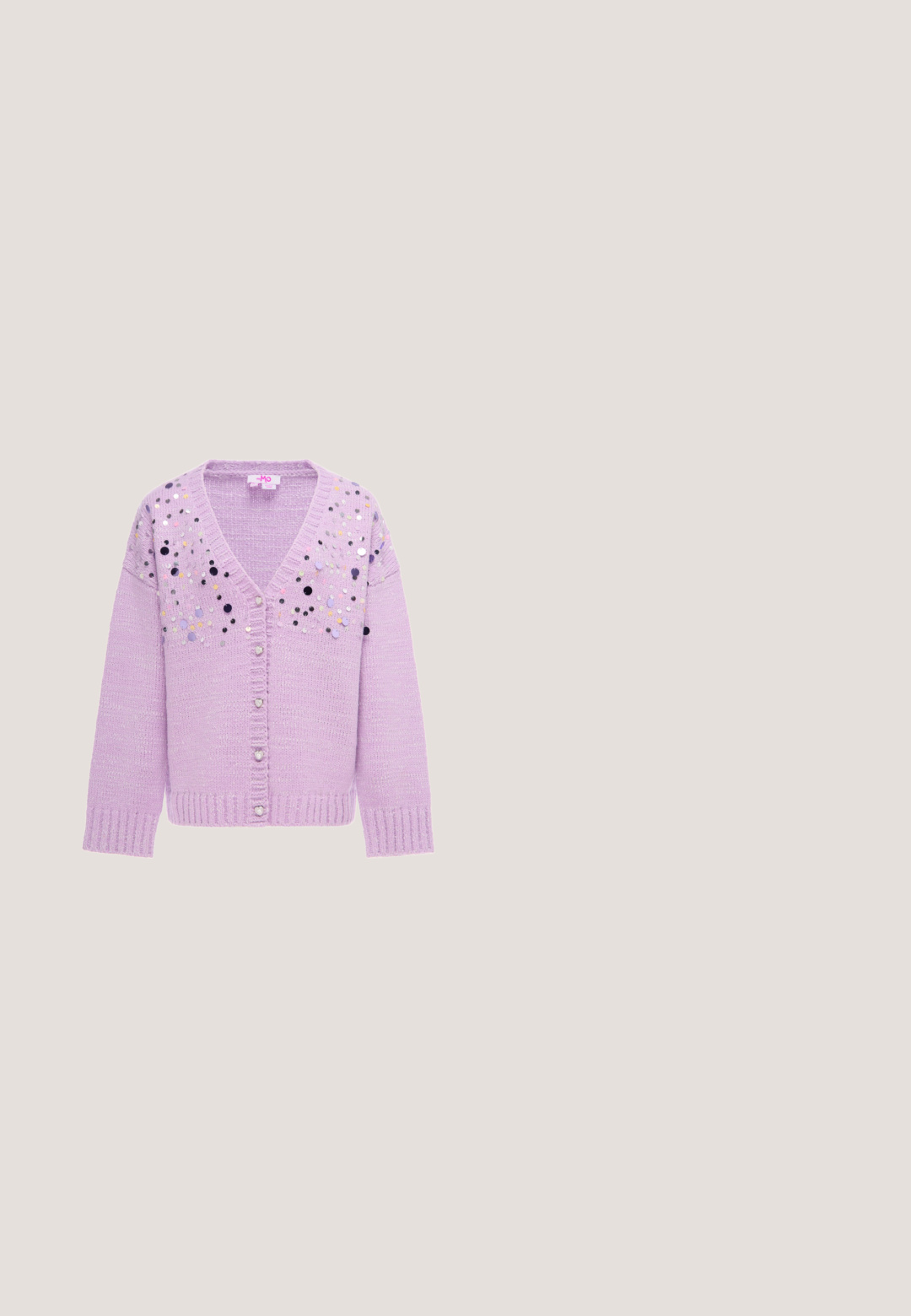 Syrenfarvet strikket cardigan med lange ærmer, V-hals, knaplukning og flerfarvede palietter på den øverste front.; Lyserød bomuldsbluse med pufærmer, en nøglehul-udskæring med bindebånd og en samlet peplum-hulm. Glat tekstur og afslappet design.; Even&Odd by Zalando Mini skirts  - lilac; Hvide platform sko med en rund tå, spænde og cirkulære nitter. Tekstureret sål med en let hæl og dekorativ hardware detalje.; Håndtaske formet som et hjerte i pink med grønne blade på toppen og forskellige farverige tegneserie-patches inklusive øjne, en mariehøne og emojis.; Lyserød, blank hårtilbehør formet som en stor sløjfe, med en glat overflade og et tyndt bånd til at sikre den på plads.