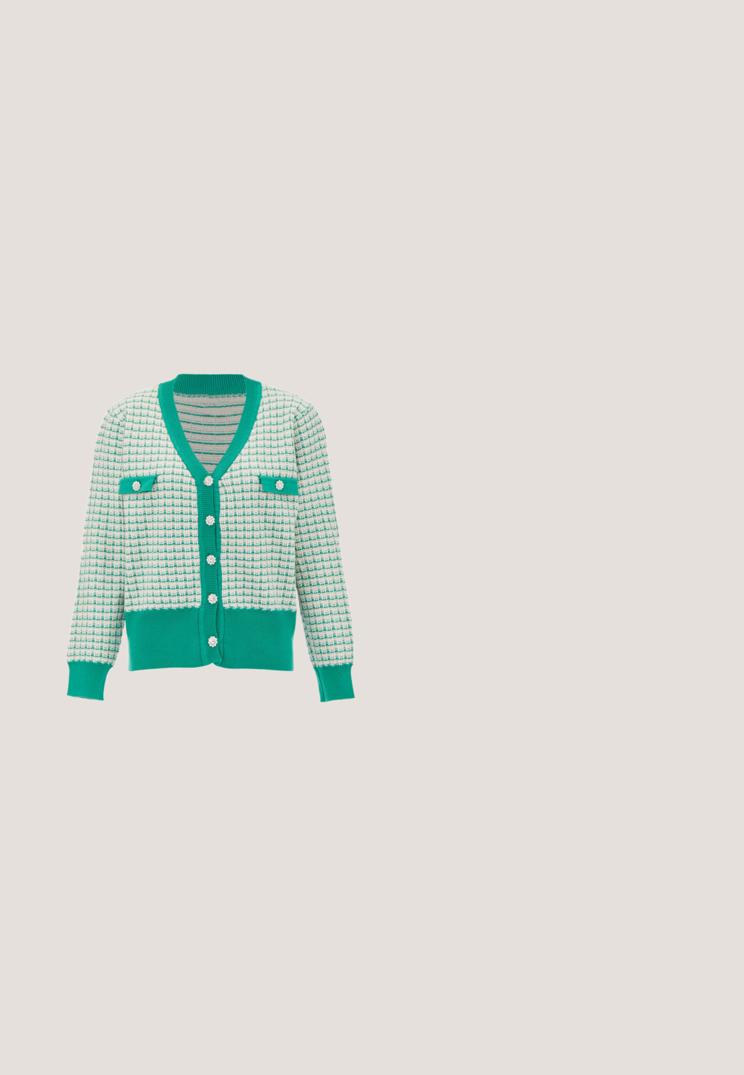 Grøn og hvid strikket cardigan med et struktureret mønster, V-hals, perle-lignende knapper og to brystlommer med detaljer.; Grøn ribbet tanktop med rund halsudskæring og hvid kant, med et lille logomærke på den nederste side. Glat tekstur, tætsiddende design.; Teal vide bukser med en glat tekstur, tætsiddende talje og frontfolder, designet til en flydende silhuet, lavet af letvægtsstof.; Grøn ruskindsneaker med snørebånd i blomstermønster, en sidelås og en hvid sål. Har afrundet tå og teksturerede detaljer.; Grønne bæltetasker med et houndstooth-mønster, lavet af tekstureret stof og glat læder, med guld tono hardware og snøre lukning.; Myntr grønne hoops øreringe med gyldne accenter, hvor den ene er udsmykket med klare rhinsten og indgraverede detaljer, der viser et slankt, cirkulært design.