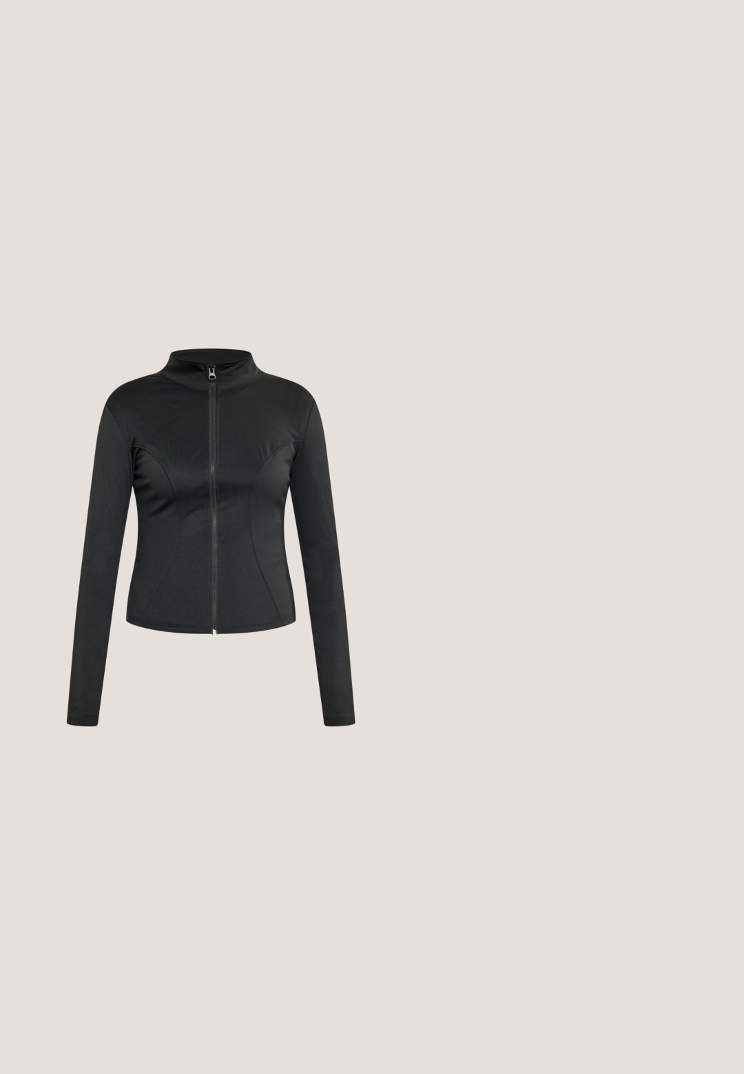 Veste de sport noire avec un col montant, des manches longues et une fermeture éclair centrale. Présente un design ajusté et une texture de tissu lisse.; Haut noir gris en croppé à manches longues, présentant un tissu texturé en ribbed et des accents en mesh. L’avant possède un col rond avec un logo imprimé.; Shorts de sport noirs en tissu extensible. Design taille haute avec le texte et le logo blanc "HYROX" en bas à gauche. Texture lisse.; Bottines noires en cuir jusqu'au genou avec un revers en fausse fourrure blanche, bout arrondi et talon bloc. Texture lisse avec des détails de couture minimaux.; Sac fourre-tout noir rembourré avec deux poignées courtes et une bandoulière amovible imprimée "PEPE JEANS" en lettres grises.; Boucles d'oreilles pendantes en argent avec un design fluide et ondulé. Présentent une finition polie et une fermeture arrière sécurisée. Élégantes et légères.