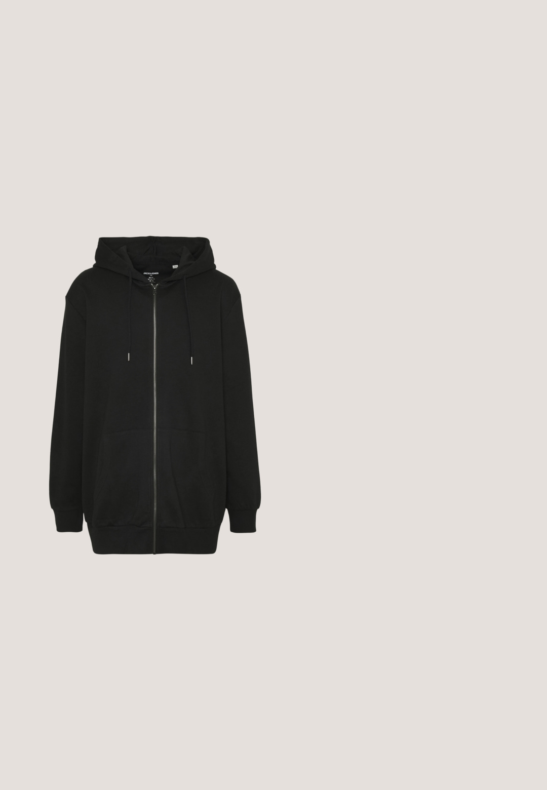 Sweat à capuche noir zippé avec poches avant, capuche à cordon de serrage et poignets et ourlet côtelés sur un fond clair uni.; Gilet gris rembourré avec un col haut, fermeture éclair sur toute la longueur à l'avant et deux poches latérales zippées. Design matelassé horizontal avec une texture lisse.; T-shirt noir à manches courtes en tissu doux, avec un col rond et une coupe droite, sans motifs ni graphiques visibles.; Pantalons de jogging gris foncé avec cordon blanc, détails côtelés aux genoux, taille élastique et chevilles resserrées sur un fond uni.; La basket Nike Air Force 1 en cuir blanc présente un embout perforé, des lacets plats et une semelle en caoutchouc texturée avec le logo « AIR » sur le côté.; Sac bandoulière noir ALDO avec un motif logo texturé et un portefeuille zippé assorti, tous deux avec une bandoulière large réglable et un tire-zip argenté.