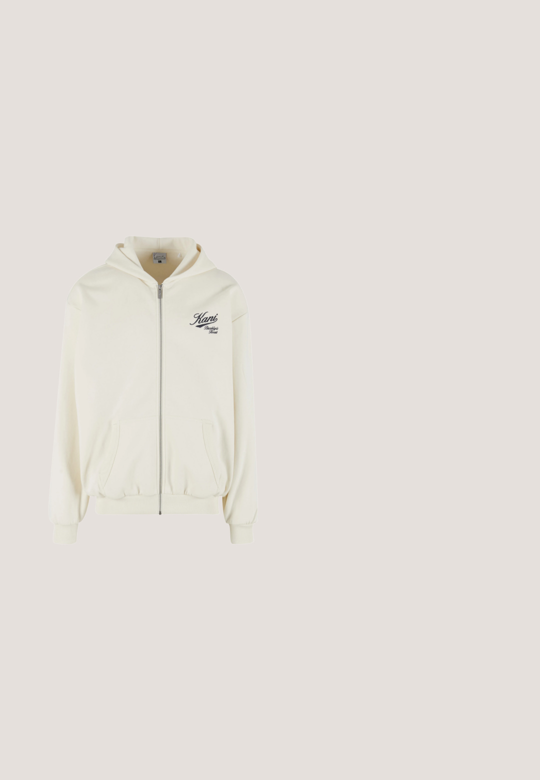 Sweat à capuche crème avec fermeture éclair, poches avant, poignets côtelés et un logo script noir sur la poitrine gauche. Tissu doux et texturé.; Gilet sans manches beige avec fermeture éclair, présentant des accents effilochés, deux poches avant et un texte brodé sur la poitrine.; T-shirt beige à manches courtes avec des rayures verticales blanches, doté d'un col rond et du logo "KANI" au centre. Matériau en coton.; Karl Kani Pantalon de survêtement - grey; Baskets blanches avec une surface texturée présentant un motif. Le design comprend une signature noire et un logo gris sur la languette.; Banane en similicuir beige avec une poche zippée noire, un détail de logo et des bretelles réglables. Présente une forme incurvée et une texture lisse.