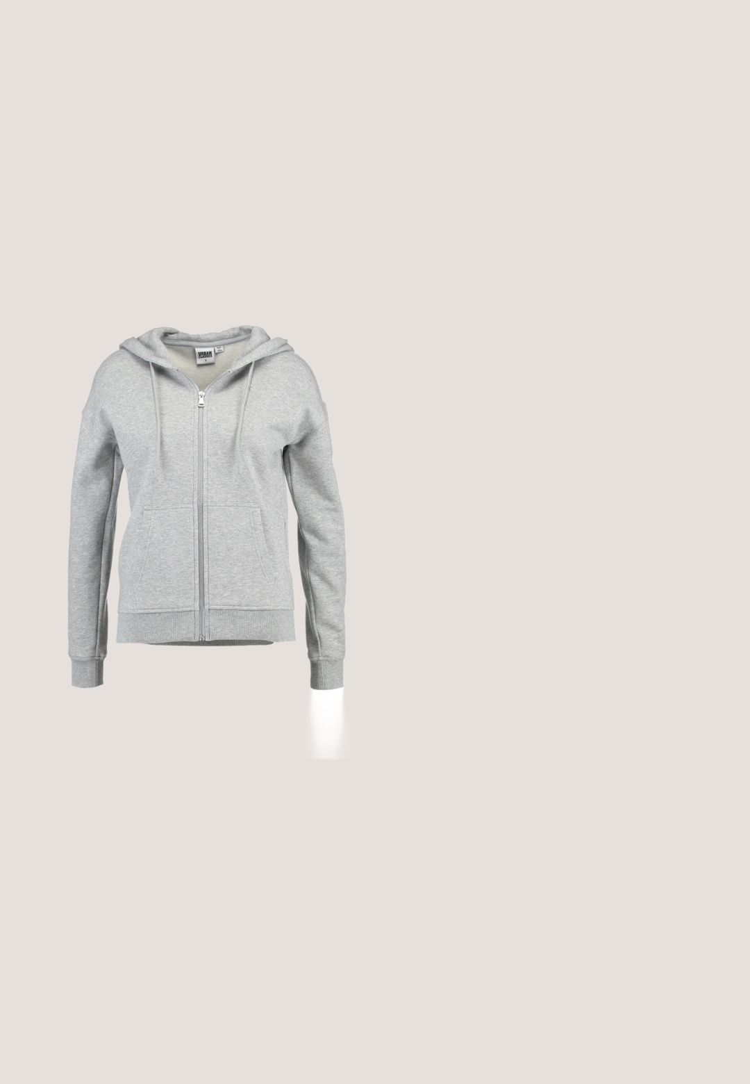 Hellgrauer Kapuzenpullover mit Reißverschluss, Fronttaschen, Kordelzug an der Kapuze sowie gerippten Bündchen und Saum, gezeigt vor weißem Hintergrund.; G-STAR BASE - T-Shirt basic - white; Schwarze Denim-Capri-Jeans mit einem taillierten Design, ausgestattet mit Fronttaschen, einem Knopfverschluss und umgeschlagenen Säumen für einen eleganten Look.; Weißer Sneaker aus Segeltuch mit niedrigem Schnitt, weißen Schnürsenkeln, Gummisohle, schwarzen Streifendetails und Logopatch auf der Zunge und Ferse.; Runde Sonnenbrillen mit schwarzen Kunststoffrahmen und dunkel lila Verlaufslinsen. Goldene Metallakzente am Rahmen. Dünne schwarze Bügel.; Ein Paar dünne, silberne, offene Creolenohrringe mit flacher, glatter Oberfläche und Hakenverschluss vor einem weißen Hintergrund.
