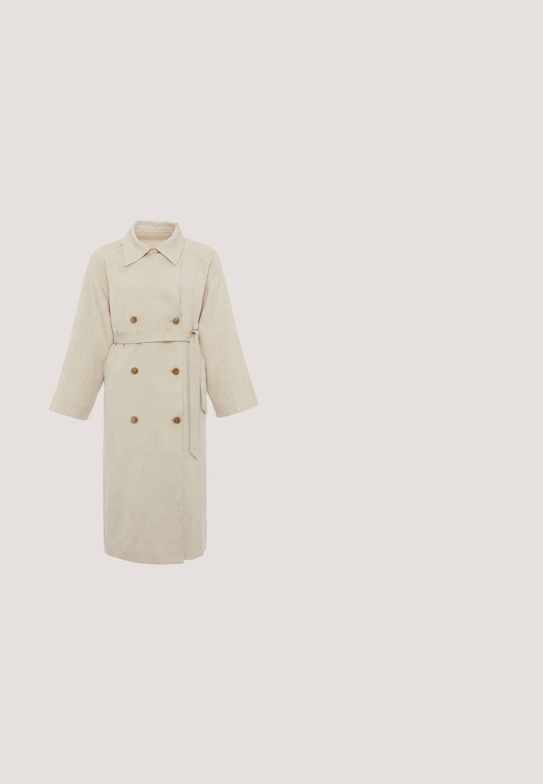 Hellbeiger, zweireihiger Trenchcoat mit sechs braunen Knöpfen, breitem Kragen, langen Ärmeln und einem gebundenen Gürtel in der Taille.; Beige Cord-Hemd mit Kragen, Knopfleiste und puffierten langen Ärmeln. Hat eine glatte Textur und einen abgerundeten Saum.; Beige ausgestellte Hose aus leichtem Stoff. Verfügt über eine glatte Textur, eine vordere Bügelfalte und eine taillierte Passform mit einem dezenten Logo-Detail.; Salinyang SALINYANG - Stiefelette - natur; Beige Lederhandtasche mit abgerundeten Obergriffen, zwei runden Akzenten und einer strukturierten Form. Verfügt über einen zentralen Tab-Verschluss und einen goldenen Reißverschluss.; Goldene Kettenhalskette mit übergroßen Gliedern und einem strukturierten weißen Perlenakzent in der Mitte. Verfügt über einen Verschluss zur Verstellbarkeit der Länge.