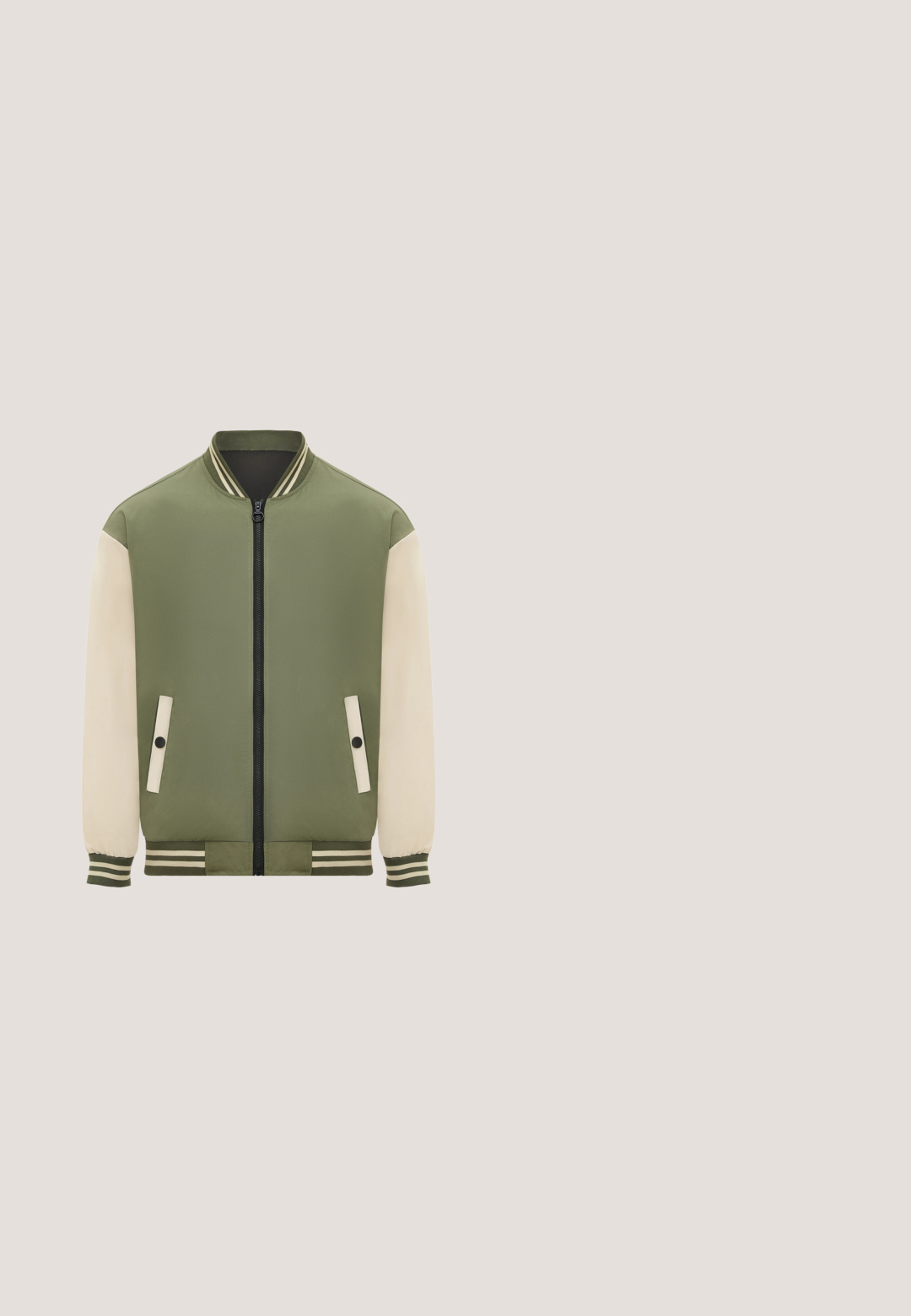 Grüne Bomberjacke mit cremefarbenen Ärmeln, zwei Seitentaschen, schwarzem Reißverschluss, gestreiften Rippbündchen und -kragen sowie einer glatten, matten Textur.; Grauer Fleece-Pullover mit Kragen, V-Ausschnitt und überschnittenen Schultern. Weiche Textur, lässige Passform und minimale Nähdetails.; Graues oversized T-Shirt mit kurzen Ärmeln, Rundhalsausschnitt und weißem Schriftzug "DROPSIZE Creative Mood" auf der linken Brust.; Dunkelgrüne Sporthose mit elastischem Bund, geradem Bein-Design und schwarzen Seitenstreifen. Hergestellt aus weichem, dehnbarem Stoff.; Brauner High-Top-Canvas-Boot mit gefaltetem gepolstertem Kragen, Metallösen, dicker Gummisohle und Palladium-Logo-Patch an Seite und Kragen.; Schwarze rechteckige Bauchtasche mit Fronttasche, Reißverschluss und verstellbarem Gurt mit Schnalle auf weißem Hintergrund.