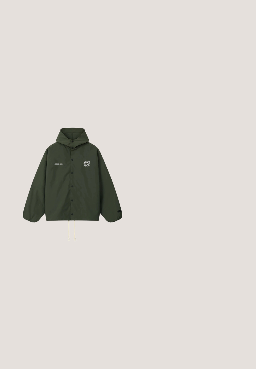 Veste à capuche vert foncé avec boutons-pression à l'avant, cordons blancs, texte blanc "ANOTHER COTTON" et un graphisme de plante de coton sur le devant.; Sweat à capuche crème avec le texte "SMELLS LIKE TEEN SPIRIT" en noir, une poche kangourou à l'avant et des accents graphiques sur les manches.; Pantalon de survêtement gris clair fabriqué en tissu doux, doté d'une taille élastique et de poignets côtelés. Comprend des poches latérales pour le rangement.; Baskets basses grises avec de larges lacets texturés, col rembourré, panneaux cousus et semelle en caoutchouc rainurée pour une meilleure adhérence.; Lunettes de soleil à monture hexagonale noire avec des verres teintés foncés reposant sur une surface blanche.; Sac bandoulière ovale vert foncé avec motif texturé, poche avant zippée et sangle réglable en cordon noir.
