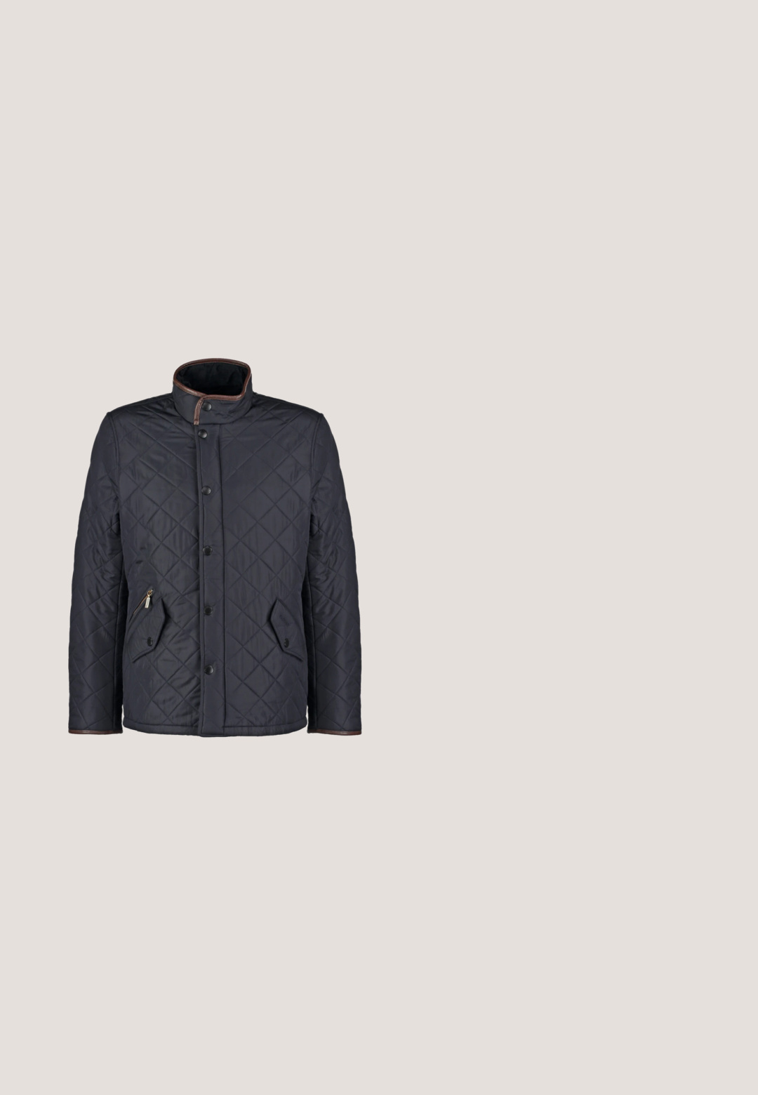 Veste matelassée marine avec un col montant, deux poches avant, des boutons noirs et des accents en cuir marron au col et à l'ourlet.; Pull noir en maille torsadée avec un col roulé haut. Motif texturé sur l'ensemble, couleur unie, ourlet et poignets côtelés, manches longues.; Tommy Hilfiger NEW STRETCH TEE C-NECK - T-shirt basique - classic white; Jeans slim-fit bleu foncé avec un léger délavage sur les cuisses et les genoux, dotés de poches avant, de passants de ceinture et d'une fermeture à bouton.; Botte de cheville en cuir marron avec œillets dorés, doublure en fourrure, semelle en caoutchouc et un logo près des lacets. Comprend un col rembourré marron.; Sac en cuir marron de type messager avec des accents turquoise, de forme rectangulaire, avec une bandoulière ajustable, une poche zippée à l'avant et une surface texturée.