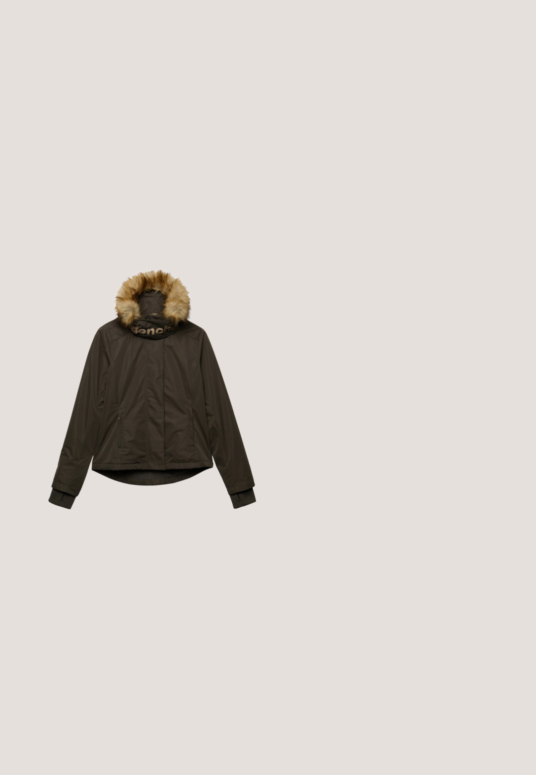 Veste d'hiver marron foncé avec capuche bordée de fourrure et poches avant, conçue pour le temps froid.; Sweat-shirt gris foncé col rond avec un motif beige représentant des avirons croisés, un bouclier et le texte "ATHL. DEPT. Rowing Club Superdry 1954" sur le devant.; T-shirt gris foncé à manches courtes et col rond avec petit logo blanc "American Vintage" sur la poitrine gauche, présenté à plat sur un fond blanc.; Jeans évasés en denim bleu délavé, avec une fermeture à bouton et à glissière, cinq poches et des coutures contrastées.; Ed Hardy WAVE LOW - OVER - Chaussures de skate - white/light grey; Sac de sport noir et beige Superdry avec poignées doublement cousues et fermeture éclair, conçu pour un usage décontracté ou sportif.