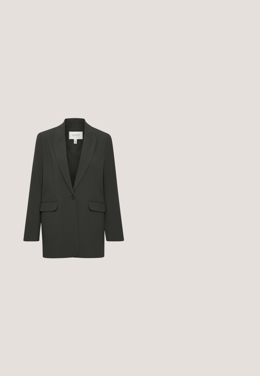 Zwarte single-button blazer met notch-revers en klepzakken, ontworpen voor een getailleerde pasvorm, weergegeven op een witte achtergrond.; Zwarte geribde top met korte mouwen en een V-hals ontwerp, met een getailleerde pasvorm en een gladde textuur. Eenvoudig en veelzijdig te combineren.; Zwart-groene houndstoothpatroon broek met een slim fit en elastische tailleband, voorzien van een gladde textuur en een rechte pijpdesign.; Zwarte leren enkelboot met een puntige neus en een gladde textuur. Voorzien van een chunky, vierkante hak voor stabiliteit.; Zwarte leren schoudertas met twee verticale voorvakjes met rits, zilveren ster- en studsdetail, en verstelbare riem.; Gouden oorbellen met een gladde, glanzende afwerking. De ene heeft een gespleten ontwerp; de andere is gebogen en verlengd. Geweven accenten voegen detail toe.