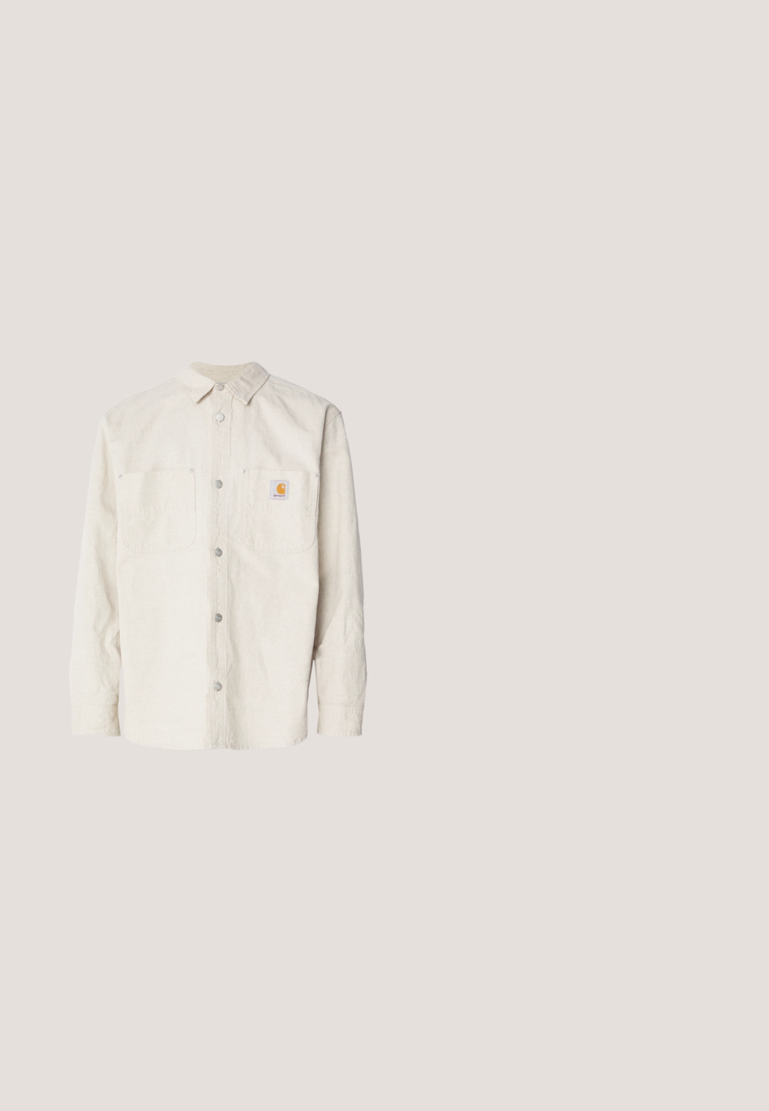 Carhartt WIP WALTER SHIRT SULLIVAN - Let jakke / Sommerjakker - natural; Beige kortærmet striktrøje med rund halsudskæring og tekstureret åbent vævet mønster, lagt fladt på en lys baggrund.; Beige højhalset bukser med vidde i benene, plisseringer, bæltestropper, knaplukning og en skjult lynlås foran.; Beige sneakers lavet af ruskind og mesh, med perforerede detaljer, flade snørebånd og en tykk sål. Båret med grønne fløjlbukser.; Canvas tote bag i off-white, med korte håndtag og teksten "LES DEUX" trykt i fede sorte bogstaver. Holdbart, simpelt design.; Brunt læderbælte med sølvfarvet rektangulær spænde, med flere justeringshuller og en syet læderholder. Glat tekstur.
