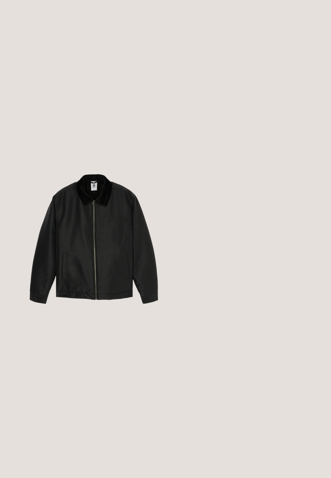 Schwarze Jacke mit Reißverschluss, weichem Kragen, zwei Vordertaschen und unauffälligem Logo auf der linken Brust, vor weißem Hintergrund dargestellt.; Schwarzer Pullover mit langen Ärmeln, Rundhalsausschnitt, Raglanärmeln und einem kleinen gelben Vogel-Logo vorne nahe am Hals.; Schwarze Freizeithose mit elastischem Bund, Seitentaschen, kleinem weißen aufgedrucktem Logo und Schriftzug am unteren linken Bein.; Barbour TEMPEST TALL WELLY - Gummistiefel - black; Carrera VICTORY  - Sonnenbrille - black/yellow; Schwarze zylindrische Sporttasche mit zwei Griffen, abnehmbarem Schultergurt, seitlicher Reißverschlusstasche und kleinem goldfarbenem Lorbeerkranz-Logo vor weißem Hintergrund.