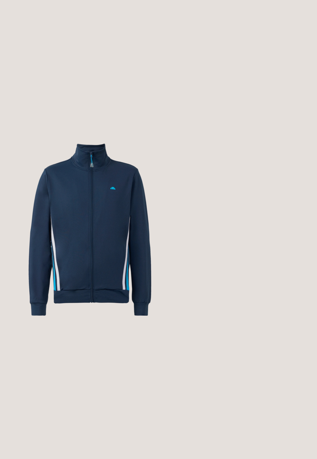 Chaqueta navy con cremallera y cuello alto, con franjas laterales en blanco y azul claro y un pequeño logo en el pecho. Textura suave y diseño ajustado.; Camiseta de manga corta azul claro con cuello redondo, con pequeño parche con el logo de la marca ellesse y emblema naranja de medio sol en el pecho.; Pantalones deportivos azul marino con una cinturilla elástica. Presentan acentos curvados en amarillo y blanco a los lados. Tejido suave y liso.; Zapatilla deportiva gris y blanca con cordones negros, suela blanca acolchada y un logo negro en el lateral, mostrada sobre un fondo claro y liso.; Arnette MWAMBA - Gafas de sol - transparent; Bolsa deportiva azul marino y blanca con doble asa, una correa para el hombro y un logotipo frontal que dice "Worldwide Sportswear Classic Varsity Aesthetic".