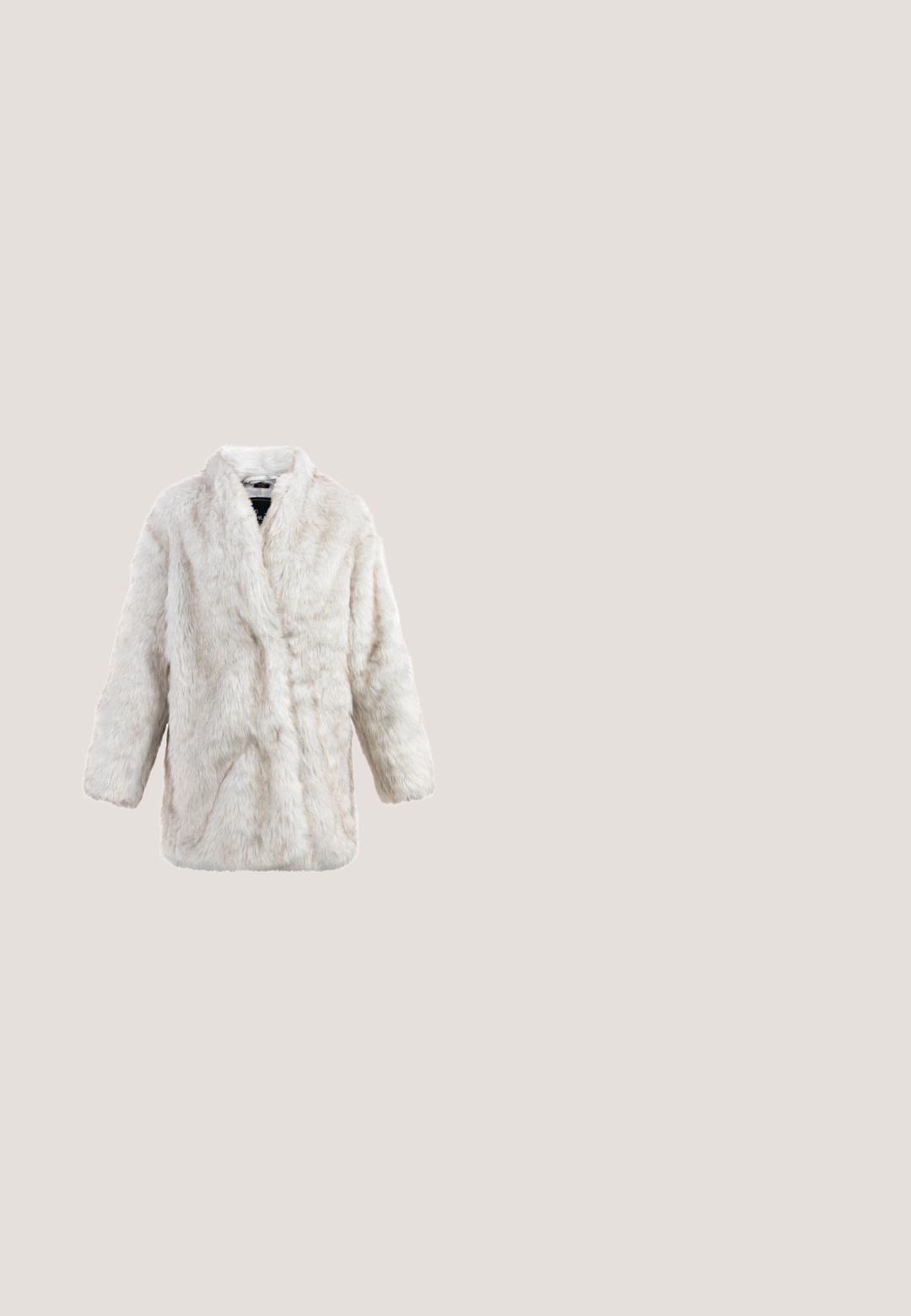 Hvid faux fur frakke med lange ærmer og åben front, vist mod en ensfarvet hvid baggrund.; Pailletkjole i lys beige med lange ærmer og rund halsudskæring, der har et struktureret mønster af glitrende, reflekterende paletter overalt.; Guldglitrende højhælede pumps med spids tå og en sort spænde detalje foran. Glat inderside og tekstureret yderside.; Brune gradient UV-solbriller med vinkelret katteøjeform. Metalaccenter og skildpadde-mønstret arme. Letvægtsramme.; Lille rektangulær guldtaske dækket af guldperler og hvide pailletter arrangeret i diagonale bølgemønstre, med en guldlås øverst.; Diamantformede øreringe lavet af guld, prydet med en klynge af runde klare sten med en central større sten, hvilket skaber en lagdelt effekt.