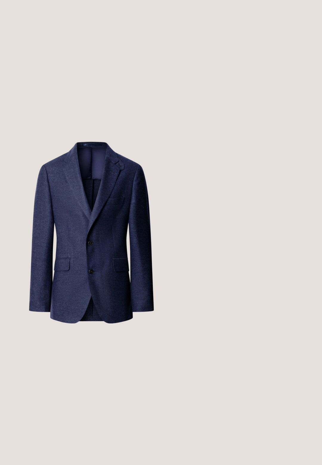 Marineblauwe herenblazer met inkepingrevers, twee knopen en klepzakken, weergegeven op een witte achtergrond.; Beige gebreide trui met een ronde hals, lange mouwen en een subtiele geborduurde logo op de borst. Zachte textuur en klassiek ontwerp.; Donker textiel met een subtiel patroon, bestaande uit een mix van grijze en bruine draden, wat een geweven uitstraling creëert. Glad aanvoelend.; Donkerbruine leren loafers met een ronde neus, verhoogde stiksels en een lichte hak. Gladde textuur en klassiek ontwerp.; Donkerbruine leren aktetas met een rechthoekige vorm, bovenhandgreep, afneembare schouderriem en een voorvak met rits. Soepele textuur met subtiele branding.; Bruine leren riem met een gladde textuur, rechthoekige zilveren metalen gesp en een enkele drukknoopdetails, met een afgeronde uiteinde.