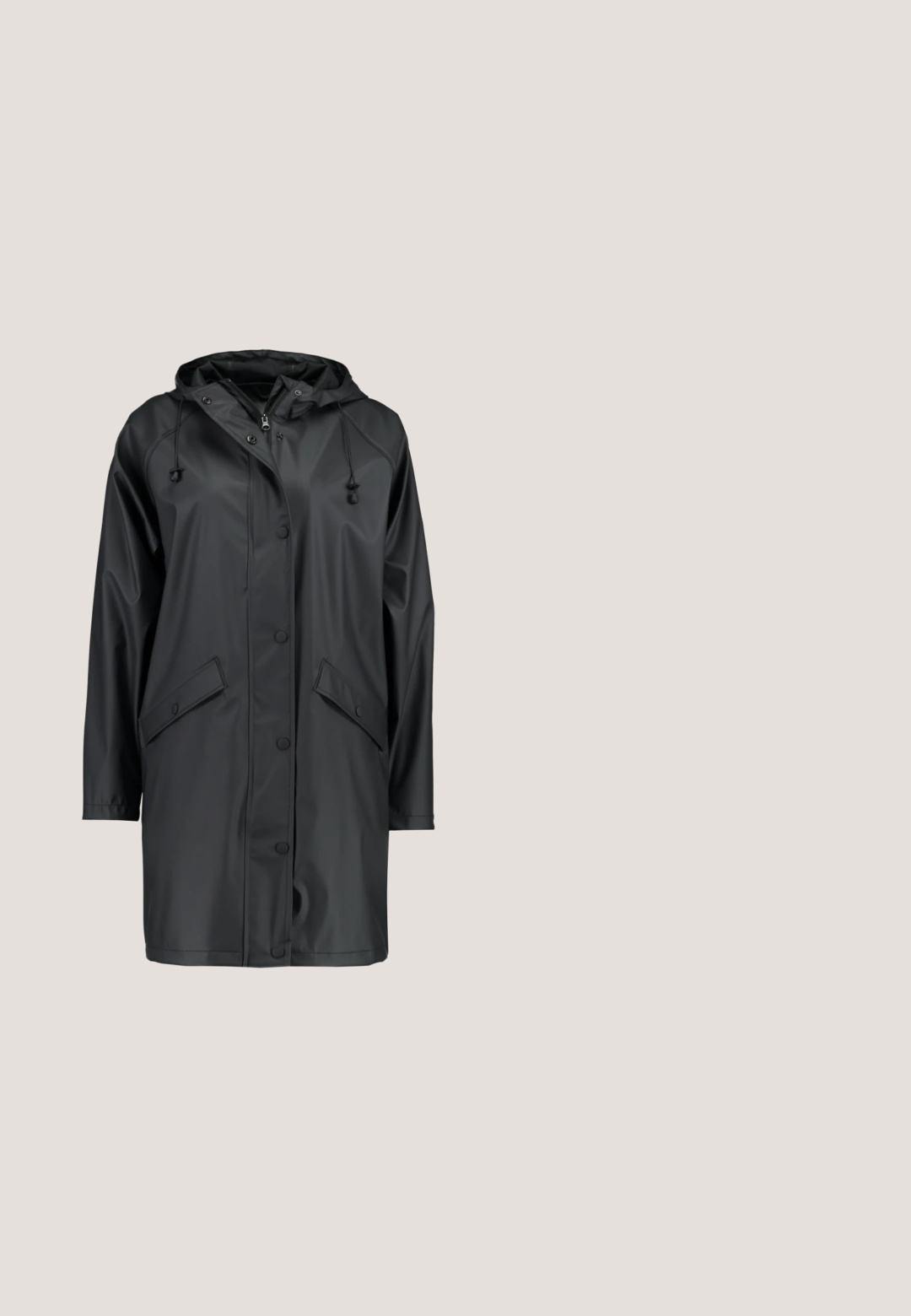 ICHI IHTAZI JA - Parka - black; Top negro de manga larga tipo cuello alto, hecho de una tela suave y elástica con una silueta ajustada y un cuello alto. Sin patrones ni adornos.; Vaqueros de mezclilla negra de cintura alta con botón y cremallera delanteros, dos bolsillos delanteros y pierna estrecha sobre fondo blanco.; Zapatillas altas negras con cordones blancos, un logo blanco y costuras en blanco que contrastan. Presentan una suela blanca gruesa y una parte superior de ante texturizado.; Pendientes de aro plateados con un diseño delgado y suave; forma ovalada alargada; acabado pulido; presentan un cierre de gancho seguro.; Cinturón de cuero negro con hebilla plateada, que presenta un acento de marca en la parte frontal. El diseño es elegante con una textura suave.