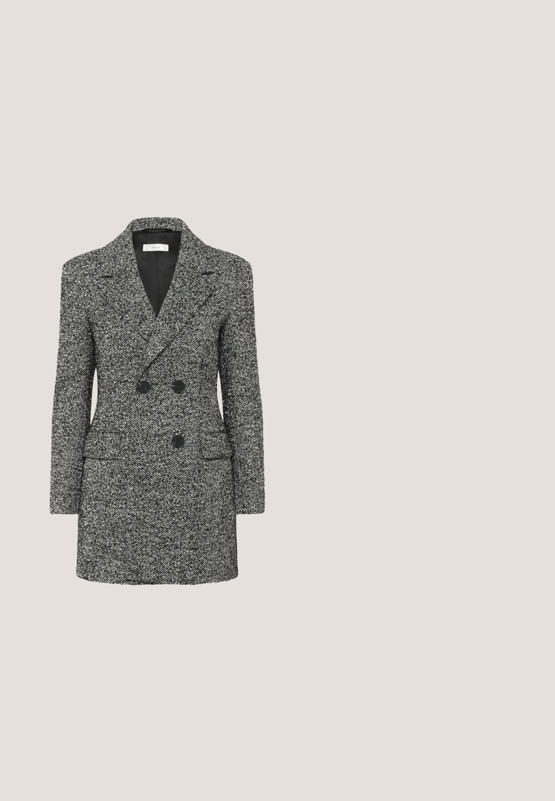 Doppelreihiger Blazer im schwarz-weißen Fischgrätenmuster, mit Reverskragen, zwei vorderen Taschen und schwarzen Knöpfen.; Weiße Langarmbluse mit Knopfleiste, plissierter Struktur und Stehkragen, mit lockerem Schnitt und dezenten Nähdetails.; Next REGULAR FIT N PREMIUM WIDE LEG PLEATED  - Anzughose - grey; Schwarze Lackleder-Lederschuhe mit einem niedrigen, klobigen Absatz, ausgestattet mit einem vorderen Riemen-Detail und einer strukturierten Gummisohle für besseren Halt.; Strukturierter Schal mit einem Farbblockdesign in Gelb- und Cremetönen. Hergestellt aus weichem, flauschigem Material mit warmer Optik.; Rechteckige Umhängetasche mit verstellbarem dunkelbraunem Riemen, versehen mit gewebtem, strukturiertem Stoff in Rot-, Orange- und Brauntönen mit kleinem Logo.