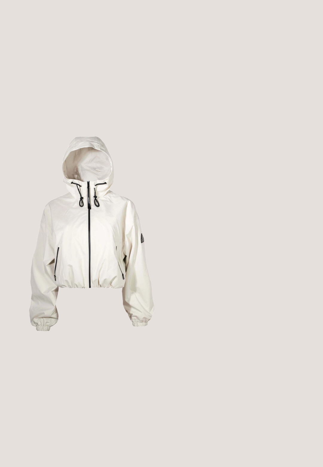 Hvid kort hættejakke med lynlås i sort og snore, elastiske manchetter og to lynlåslommer i siden.; Lys beige cropped sweatshirt med hætte, med et hvidt trekantet logo og hvide side striber. Lavet af blødt, tekstureret stof.; Lys beige top i tank top-stil lavet af glat stof. Har en scoop-neck, racerback-design og subtile syninger.; Beige leggings lavet af strækbart stof med en høj talje; glat tekstur, tætsiddende silhuet, ingen synlige mønstre eller hardware detaljer.; Hvide lædersneakers med en tyk, tekstureret gummisål, der har snørebåndslukning og syninger. Rund tå og design med ankelstøtte.; Beige stof bæltetaske med to lynlåslommer og sølv lynlåstræk, mærket med en lille "Bogner" label på forsiden.