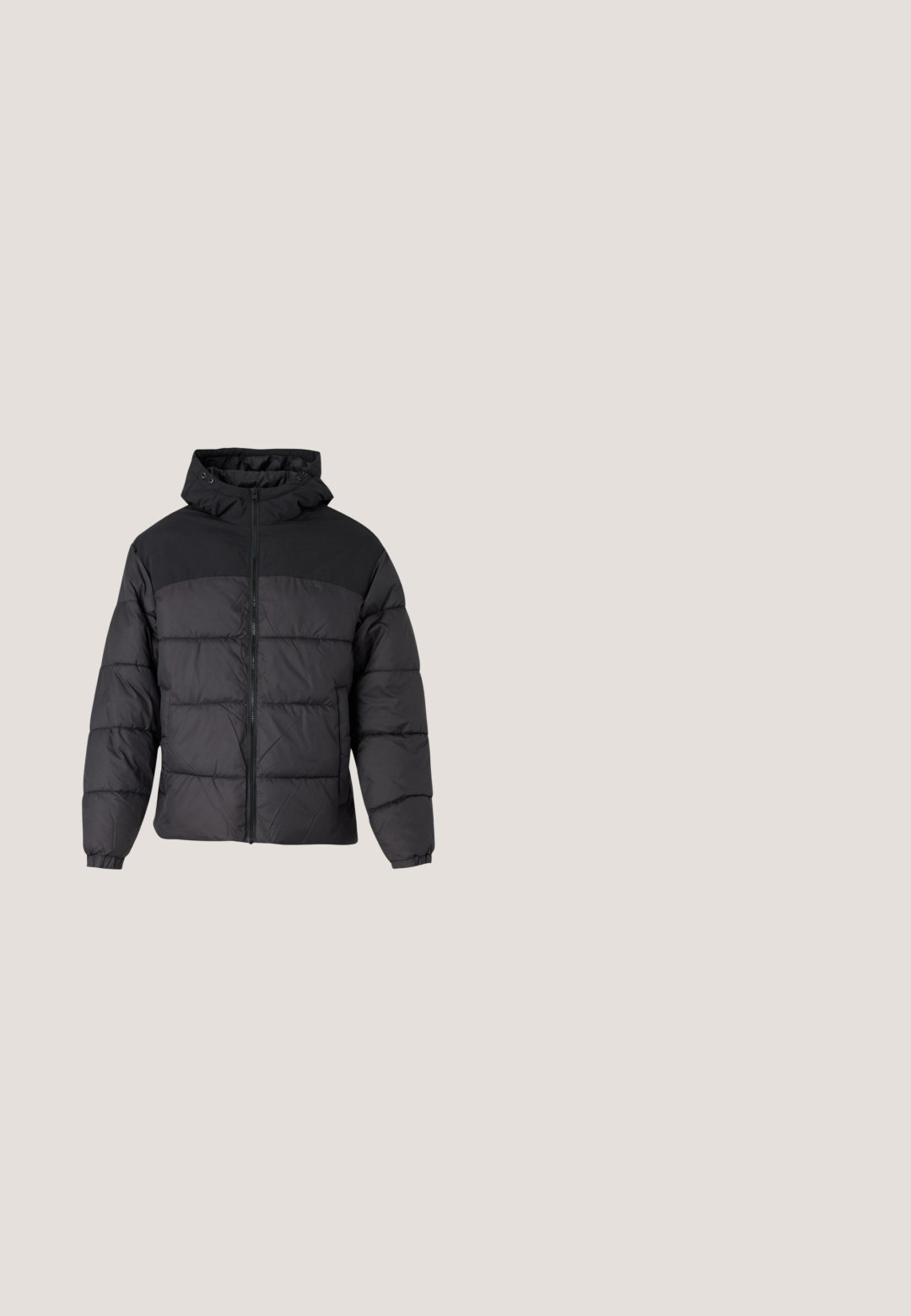 Chaqueta acolchada negra con capucha, con cierre de cremallera en la parte delantera, puños elásticos y un diseño acolchado. La parte superior es de tejido liso.; Dropsize DROPSIZE HERREN DROPSIZE HEAVY CLOUD DOVE HOODIE - Jersey con capucha - washed black; Camiseta de algodón blanca con un gráfico de una cobra en medio de relámpagos y calaveras. Incluye texto con el nombre "MJ Gonzales".; Pantalones cargo en verde oliva oscuro, con múltiples bolsillos, costuras reforzadas, un corte recto y una tela de textura suave.; Zapatilla blanca gruesa con detalles de malla, suela de goma texturizada y forma redondeada. Presenta una marca mínima y una lengüeta para tirar en el talón.; Bolso bandolera negro hecho de tela texturizada. Cuenta con un compartimento principal con cremallera, bolsillo delantero con cinta, correa ajustable y una etiqueta decorativa.