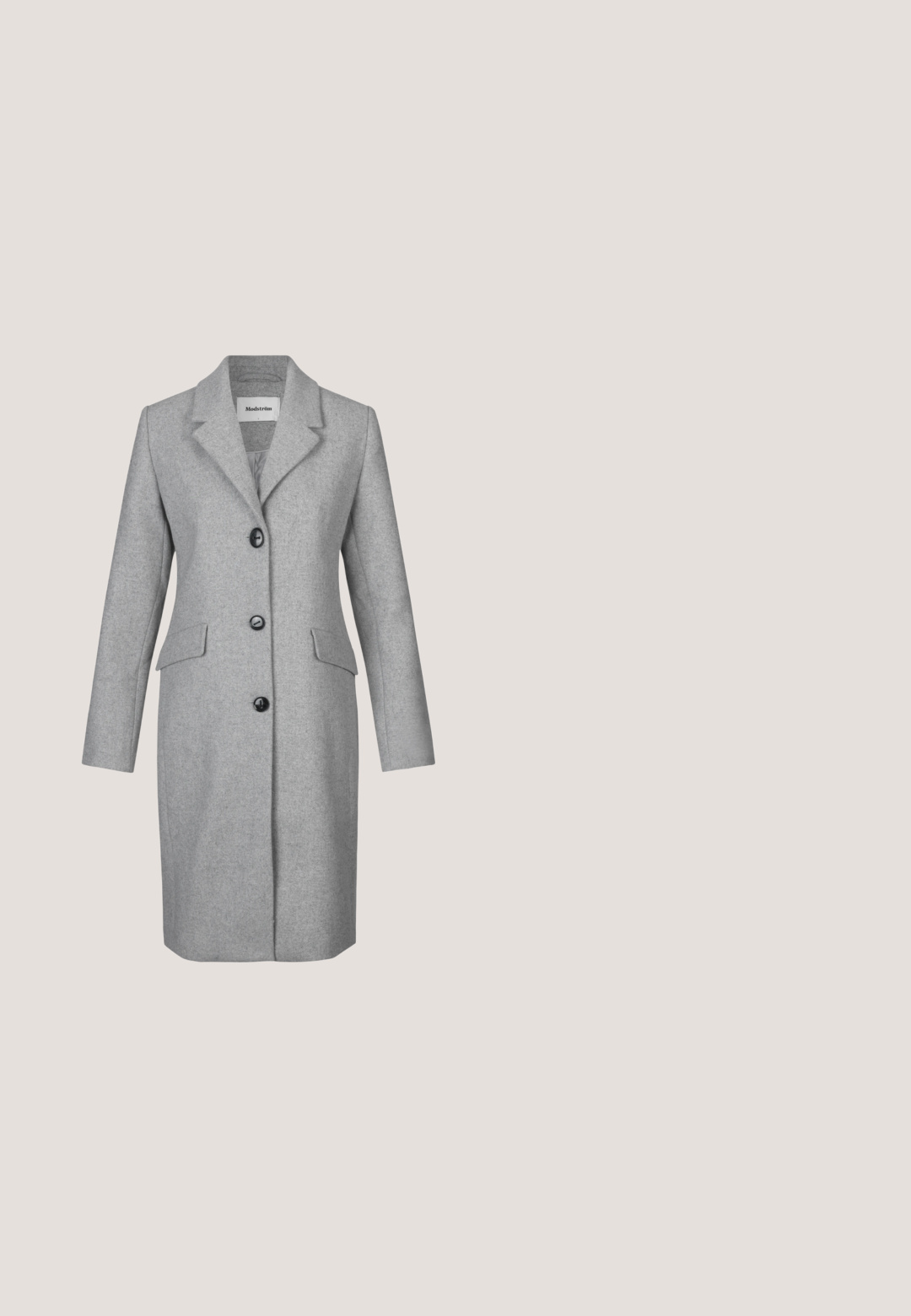 Grijze woljas met een geknipt col, lange mouwen, twee zijzakken en drie zwarte knopen aan de voorkant. Gladde textuur, slim fit.; Grijze gebreide cardigan met een ronde halslijn, vijf knopen, lange mouwen en een gestructureerde afwerking. Zachte stof met een boxy pasvorm.; Grijze coltrui van zacht, rekbaar materiaal. Voorzien van lange mouwen en een aansluitend ontwerp, geschikt voor het combineren of alleen dragen.; Grijze gestructureerde brede broek met een subtiel patroon, voorzien van een middelhoge tailleband en zijzakken.; Grijze suède enkellaars met voering van bont, een ronde neus, zijknopen als versiering en een flexibele rubberen zool voor grip en comfort.; Grijze suède handtas met gevlochten handvat en verstelbare schouderriem, gouden hardware en klein Coccinelle-logo vooraan in het midden.