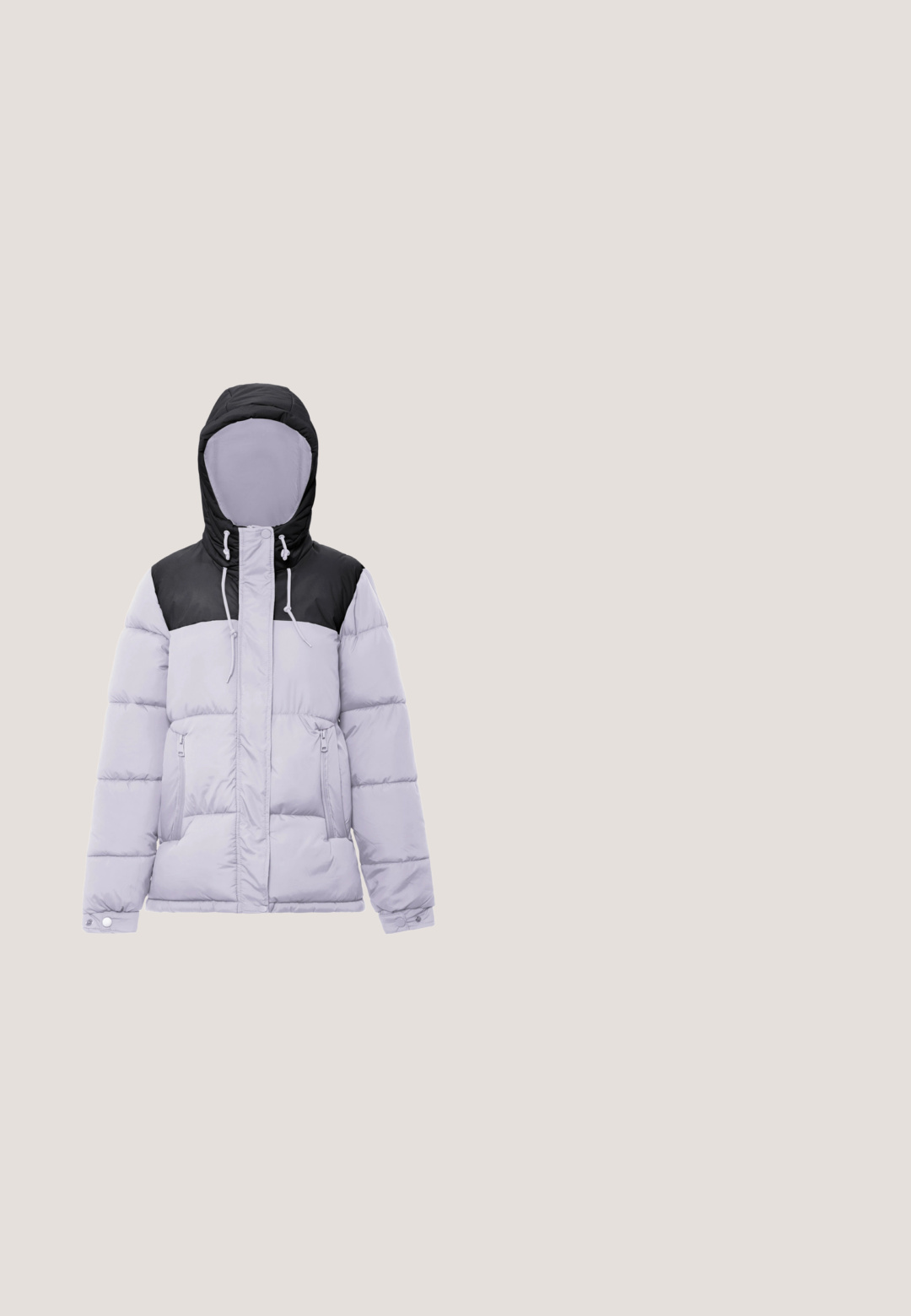 Chaqueta acolchada en gris claro con una sección superior negra. Presenta una capucha, bolsillos laterales con cremallera y una textura acolchada.; Camiseta de rayas verde y gris con mangas tres cuartos y cuello redondo; presenta un diseño de pliegues en la parte frontal. Está hecha de una tela suave.; Vaqueros negros de pierna recta con cierre de botón y cremallera, bolsillos delanteros y traseros, y un sutil desteñido en los muslos, dispuestos en plano sobre un fondo blanco.; Zapatos de plataforma negros con parte superior de cuero texturizado, que presentan tres correas anchas con hebillas plateadas y acentos metálicos.; Bolso bandolera negro Michael Kors con cremallera plateada, correa ajustable y colgante redondo con el logo MK sobre fondo blanco.; Pulsera de cadena de plata delicada con un charm suave en forma de estrella centrado y cierre ajustable con una pequeña extensión enlazada.