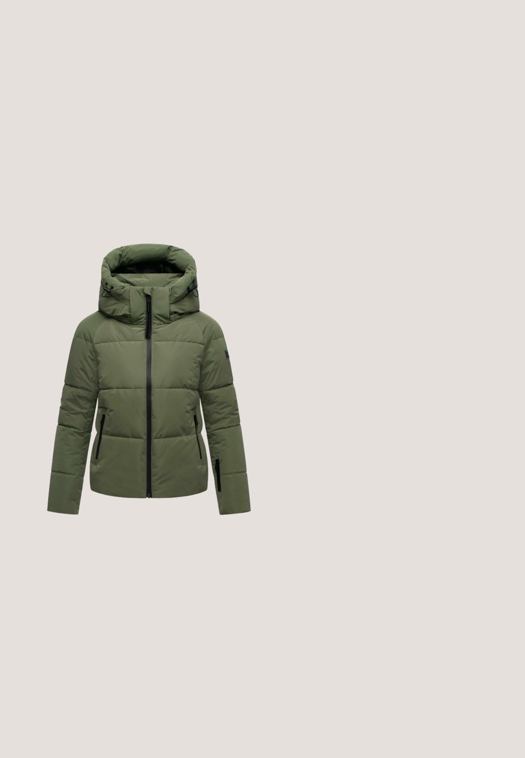 Chaqueta acolchada de color verde oliva con cuello alto, capucha ajustable, cremallera negra frontal y bolsillos laterales. Presenta un acabado suave y texturizado.; Sudadera verde oliva con alto cuello, tres botones decorativos en el hombro y puños y dobladillo acanalados. Textura de tela suave.; Vestido verde de punto con mangas largas, escote redondo y puños acanalados. Presenta una pequeña etiqueta con el logo cerca del dobladillo.; Rieker Botas para la nieve - vert; Pequeño bolso bandolera de cuero verde oliva con bolsillo frontal diagonal con cremallera y correa ajustable.; DIAMANT L'ÉTERNEL RECTANGLE CUT  - Anillo - yellow gold