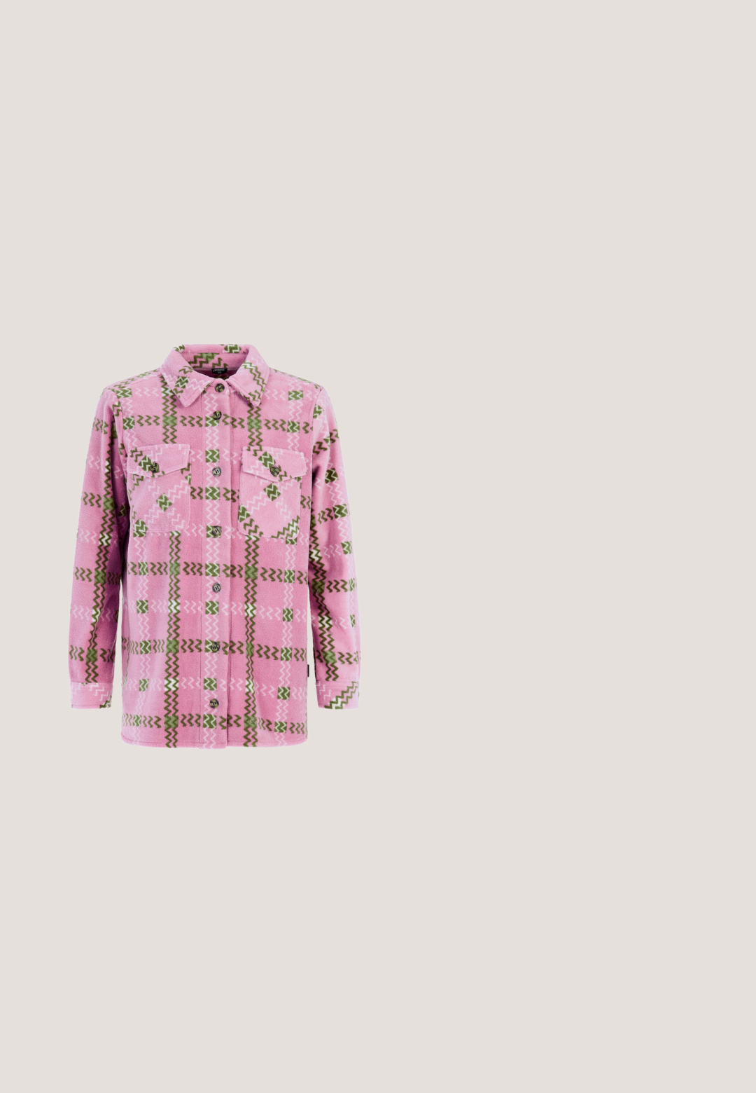 Veste en polaire rose avec un motif en tartan zigzag vert et blanc, fermeture par boutons à l'avant, col et deux poches poitrine à bouton.; Haut cropped rose clair en tissu doux. Présente un graphique d'un soleil et des vagues avec le texte "CHARME DU COUCHER DE SOLEIL" en dessous du design.; T-shirt en coton rose avec un graphique détaillé d'un personnage, d'un serpent et d'éléments décoratifs en marron, avec du texte chinois en dessous.; Shorts camouflage dans des nuances de noir, rose et beige. Dotés d'une taille élastique avec cordon de serrage et d'un logo blanc sur le côté.; Baskets basses en daim rose avec des lacets à l'avant, semelle blanche et tirant à l'arrière, présentées sur le côté extérieur sur fond blanc.; Sac à épaule rectangulaire rose clair avec deux poches avant zippées, compartiments latéraux et sangle réglable avec œillets métalliques.