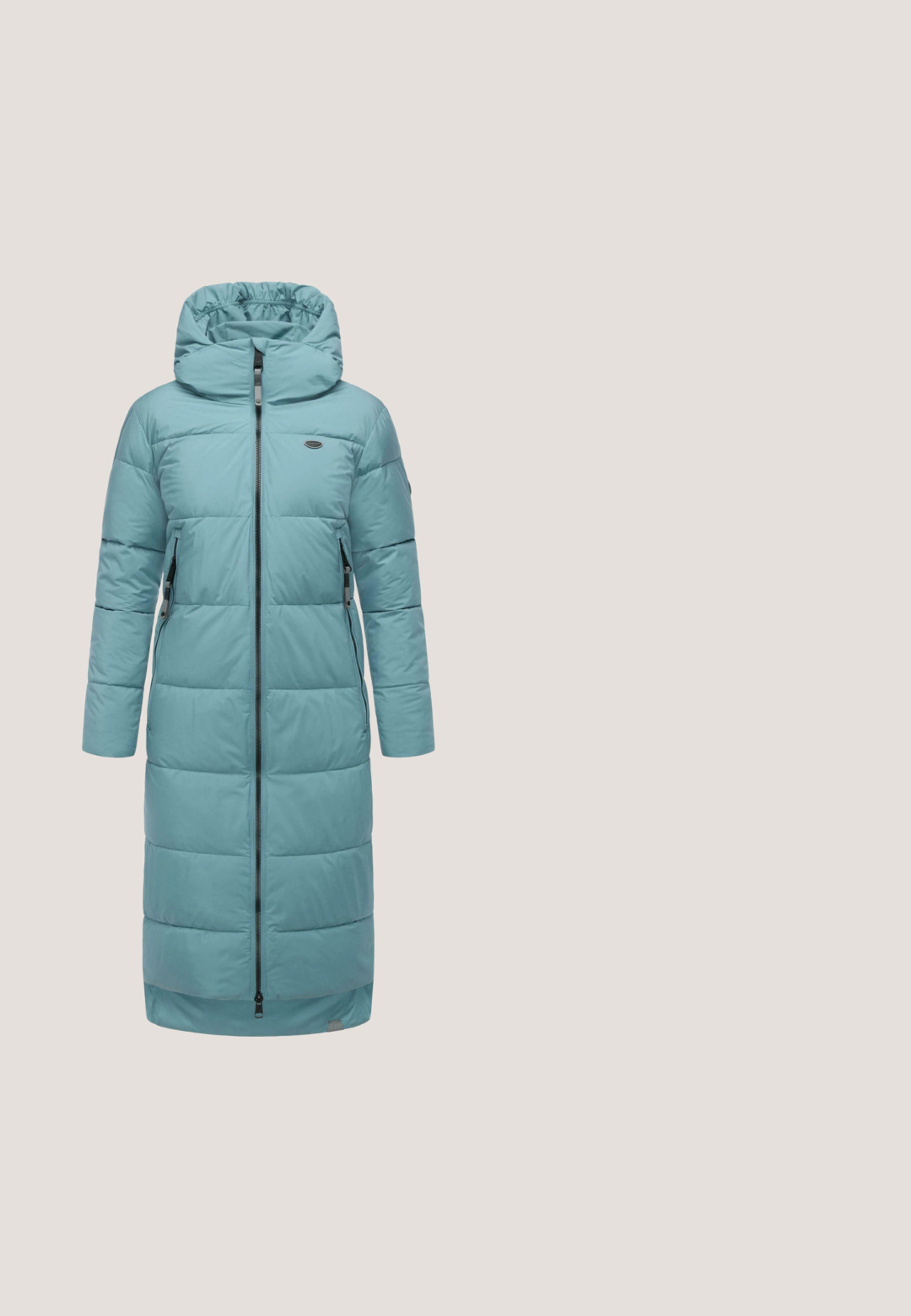 Gevoerde lange jas in licht teal, met een rits aan de voorkant, een trekkoord capuchon, zijzakken en elastische manchetten. Gladde, lichte polyester materiaal.; Lichtblauwe trui met een gestructureerd patroon dat lijkt op schubben, ronde hals, geribde boorden en boord. Gemaakt van zachte, gebreide stof.; Lichtblauw overhemd met lange mouwen, een ronde halslijn en een borstzak aan de linkerkant, weergegeven op een witte achtergrond.; Blauwe denim flared jeans met een middelhoge taille, voorzien van stikselaccenten, twee voorkruipzakken en een achterzak met label.; Lichtblauwe sportieve sneaker met ademend mesh bovenwerk, dikke witte zool, vetersluiting en "Dockers by Gerli" logo op de hiel.; Lichtblauwe leren schoudertas met een gebogen vorm, een gestructureerd oppervlak en een geperforeerde band. Voorzien van een logo met goudkleurige hardware.