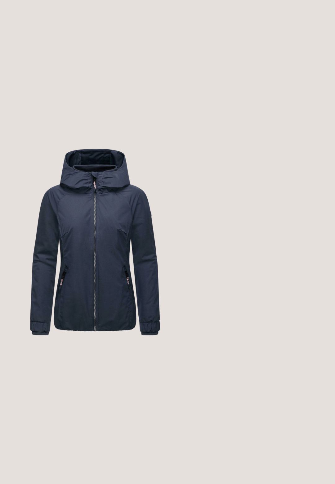 Marineblå jakke med hætte, lynlås foran, elastiske manchetter og sidelommer. Lavet af tekstureret, letvægtsstof for komfort.; Lyserød langærmet sweater med teal striber, ribbet krave og manchetter, afslappet pasform, blød striktekstur og let rundet kant.; Hvid bomulds T-shirt med korte ærmer og rund halsudskæring. Glat tekstur, afslappet pasform og ingen synlige mønstre eller detaljer.; Lyseblå bomuldsshorts med opsmøgede kanter, bæltestropper, forreste knap og lynlås.; Ed Hardy WAVES - Sneakers - white grey; bugatti ALMATA - Håndtasker - blau