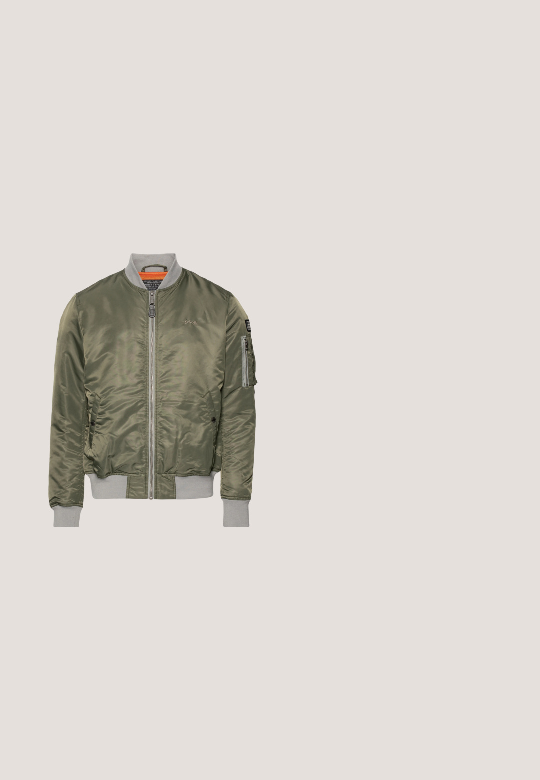 Schott AIRFORCERS - Blouson Bomber - sage kaki; T-shirt en coton marron avec un logo "DIESEL" peint en blanc au pochoir. Col rond classique et manches courtes avec une texture lisse.; Shorts cargo beiges avec deux poches latérales, un ourlet roulé, une fermeture à bouton et des passants de ceinture. Fabriqués en tissu léger et texturé.; Bottes montantes beiges en toile avec semelles en caoutchouc, dotées d'œillets en métal, de lacets et d'un accent de logo sur le côté.; Lunettes de soleil en écaille de tortue avec une monture rectangulaire, des verres dégradés marron et des branches noires élégantes avec des accents de logo subtils.; Sac bandoulière marron à motifs avec un logo triangulaire, une sangle noire et marron, et une fermeture éclair. Présente un design géométrique sur le tissu.