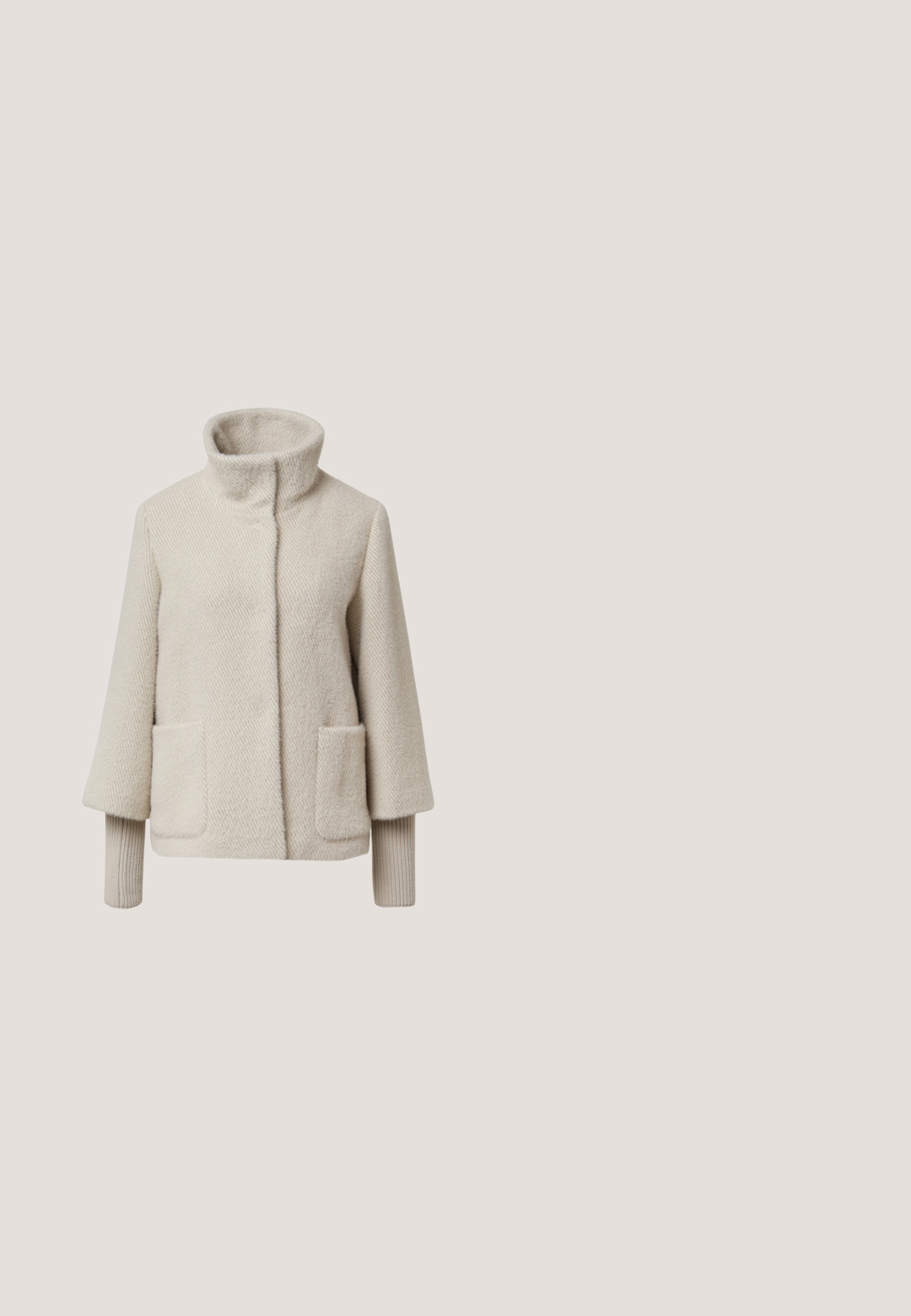 Beige, gewatteerde fleece jas met een hoge kraag, twee voorzakken en ribgebreide manchetten. Heeft een boxy ontwerp en een subtiel visgraatpatroon.; Crème-kleurige trui met een gestructureerd ruitpatroon, geribbelde mouwen en een ronde halslijn. Gemaakt van een dikke gebreide stof.; Witte flared jeans van denim. Heeft een hoge taille, vijf zakken en een metalen knoopsluiting. Glad oppervlak zonder zichtbare patronen.; Tan leren enkellaarzen met een gestructureerde afwerking, voorzien van metalen oogjes, veters en een geribbelde rubberen zool voor extra grip.; Tan leren Furla handtas met bovenhandvat en verstelbare schouderriem, voorzien van goudkleurige hardware en een korrelige textuur.; Daniel Wellington EMALIE  - Oorbellen - rose gold-coloured