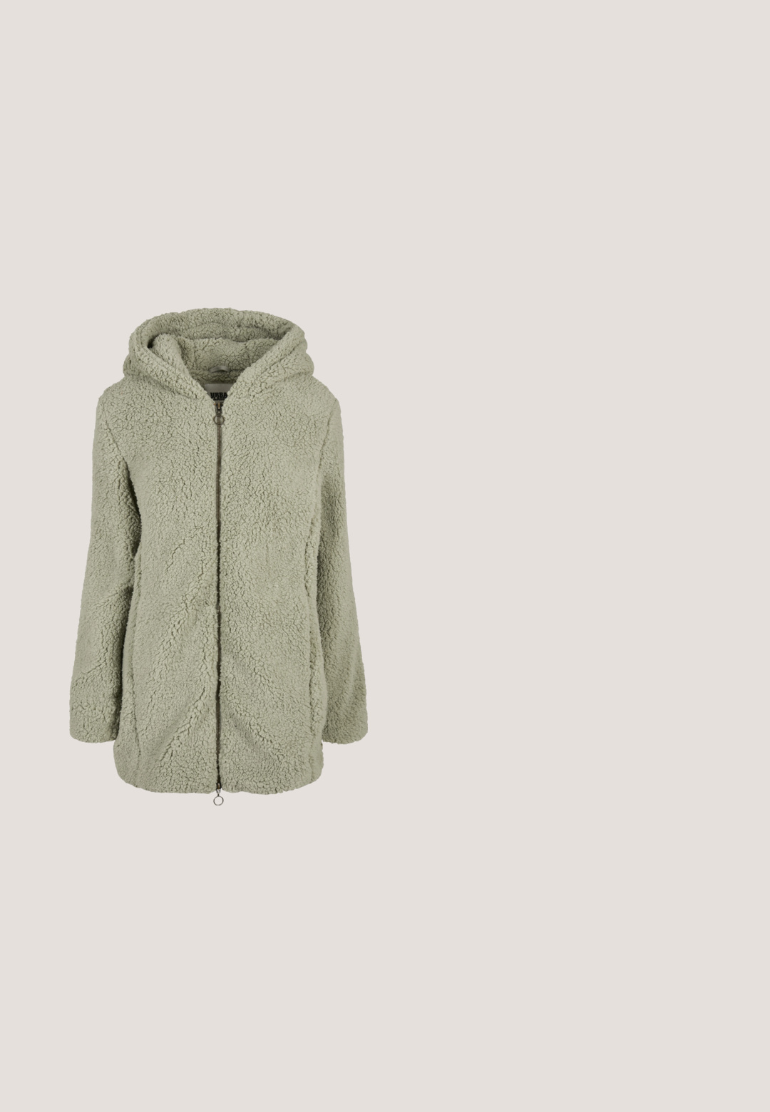 Fleece hættetrøje i lysegrøn med lynlås foran og tekstureret stof. Løs pasform med sidelommer og en blød, fluffy overflade.; Hvid langærmet skjorte med en tegneseriebjørn, der holder en spyd, omgivet af farverige blomster og blade i et dekorativt oval mønster.; Urban Classics STRUCTURED - Top - white; Beige sweatpants i en tapered design, med elastisk talje og snor, blød tekstur og sidelommer.; Hvide Nike Air Force 1 sneakers med en glat læderoverdel, perforeret tåboks, hvide snørebånd og sort branding på tungen.; Hvid vævet skuldertaske med to små sidelommer med lynlås og et enkelt håndtag øverst.