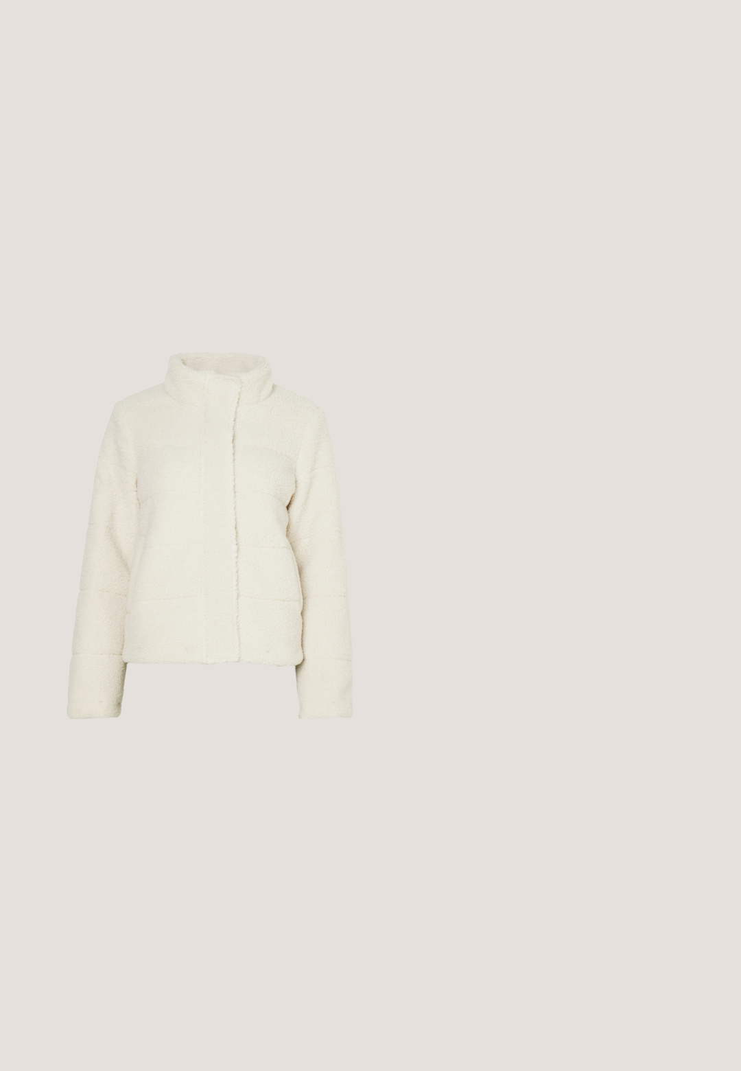 Crème-kleurige fleecejack met een hoge kraag, gegolfd ontwerp en lange mouwen. Zachte textuur en cropped lengte. Voorkant opening zonder sluitingen.; Damesgrijze wollen trui met lange mouwen, ronde hals, geribde manchetten en zoom, gelabeld Selected Femme.; Wit mouwloos V-hals topje met geplooide voorkant en licht rekbare stof, merk Anna Field.; Bruine geruite broeken met een aantrekkelijk trekkoord in de taille, taps toelopende pijpen, twee voorzakken en een subtiele textuur.; Beige suède sneakers met metallic gouden accenten, voorzien van een gewatteerde kraag, vetersluiting en een gestructureerde rubberen zool.; Zwarte leren schoudertas met gespsluiting aan de riem, afgeronde hoeken en contrasterende witte stiksels op een effen achtergrond.
