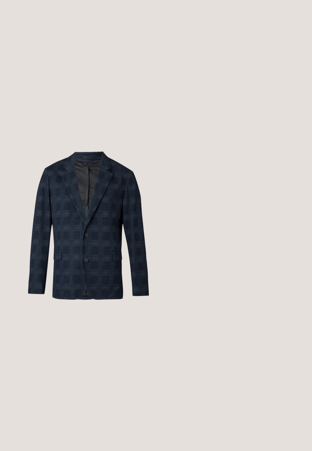 Blazer homme bleu foncé avec un motif discret à carreaux, deux boutons, revers crantés et poches à rabat, présenté sur fond blanc.; Chemise bleu clair à manches longues, boutonnée avec col, logo noir "BOSS" sur le côté gauche de la poitrine, et poignets avec boutons.; Pantalon bleu marine foncé avec une coupe ajustée, comprenant des plis à l'avant, des passants pour ceinture et une silhouette à jambe droite. Texture lisse et coupe classique.; Mocassin pour homme en cuir noir avec un dessus embossé effet croco et un petit talon, présenté de profil sur un fond neutre.; Mallette en cuir noir avec double poignée, bandoulière amovible et fermeture éclair sur le dessus, sur un fond clair uni.; Ceinture en cuir noir avec une finition lisse, dotée d'une boucle rectangulaire en métal gris embossée du logo "BOSS". Design élégant et simple.
