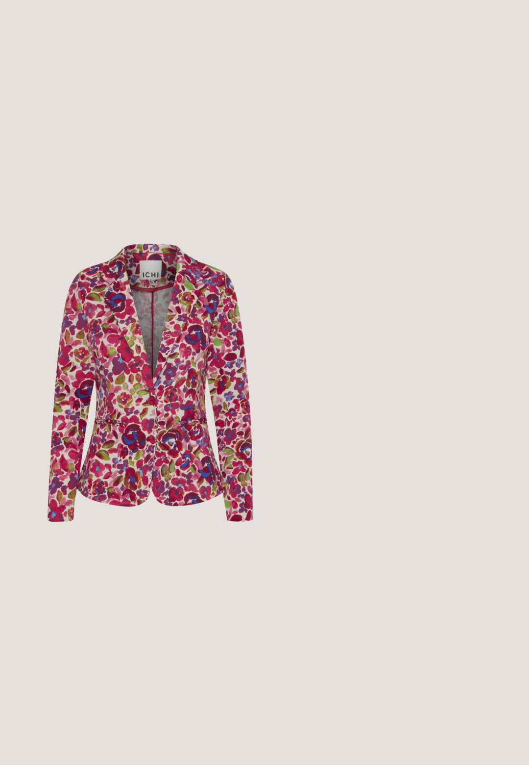 Blomsterblazer i pink stof med farverige blomster, en klapkrave og en figursyet silhuet med to frontlommer.; Ærmeløs lyserød top med gennemsigtig overflade dekoreret med skinnende lyserøde og rosagulds palietter i blomstermønstre.; Pailletteret nederdel i gradient nuancer af fersken og pink, med cirkulære pailletter og en tætsiddende silhuet. Glat tekstur med reflekterende accenter.; Steve Madden CHAMPAGNE - Plateausandaler - pink; Guldfarvet clutchtaske med rektangulært design, dækket af skinnende, sølvfarvede rhinsten. Har en tynd metallisk skulderrem og lynlåslukning.; Guldtonet manchetarmbånd med flere rækker, der har røde og pink sten, blomsterdekorationer og et struktureret design. Låseklips bagpå.