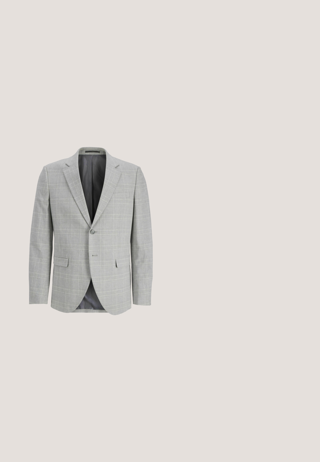 Grijze geblokte blazer van lichtgewicht stof. Voorzien van een met randen afgewerkte revers, een enkele knoopsluiting en twee voorzakken. Voering aan de binnenkant.; Bruine hoodie met een kangoeroezak, voorzien van een witte geborduurde "Dropsize"-logo op de linkerborst. Gemaakt van zachte, textuurstof.; Zwarte katoenen t-shirt met een ronde hals, korte mouwen en geborduurd logo op de voorkant van de linkerborst. Heeft een versleten textuur en een ruwe zoom.; Zwarte denim brede-spijkerbroek met een hoge taille, met twee voordeliger zakken en een decoratieve logodetail op het onderbeen.; Kastanjebruine leren enkellaars met een ronde neus, vetersluiting en een crèmekleurige rubberen zool. Voorzien van een lus aan de hiel.; Gouden gelaagde ketting met twee strengen: een gladde ketting en een gestructureerde ketting met een prominente ronde hanger.