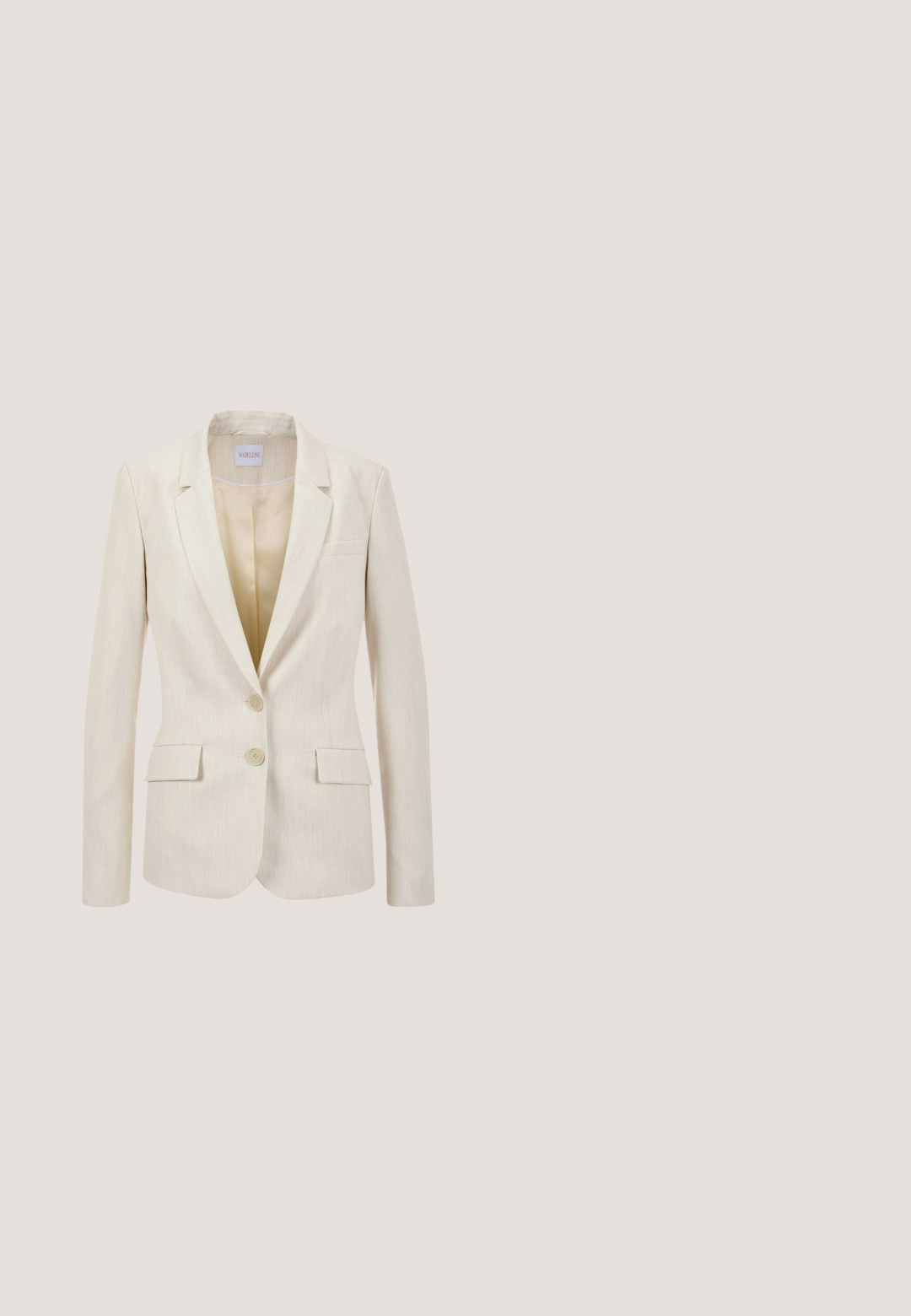Blazer beige avec un col à revers cranté, coupe simple boutonnage, deux poches avant et deux boutons ; le tissu présente une texture subtile.; Blouse ample à manches courtes couleur crème pâle, avec encolure ronde et poignets retroussés, présentée à plat sur fond blanc.; Jupe midi en satin beige, avec une texture lisse et un design évasé du vêtement à l'ourlet, d'une forme en A. Pas de motifs ou d'accents visibles.; Sandale en cuir beige avec un design à bout ouvert, bride en T et talon bloc. Comprend une boucle dorée et une texture lisse.; Sac bracelet en cuir grainé beige avec fermeture éclair et bandoulière amovible, marqué d'un petit logo doré "Coccinelle" au centre.; Elli GEO STICK LAYER - Collier - gold-coloured