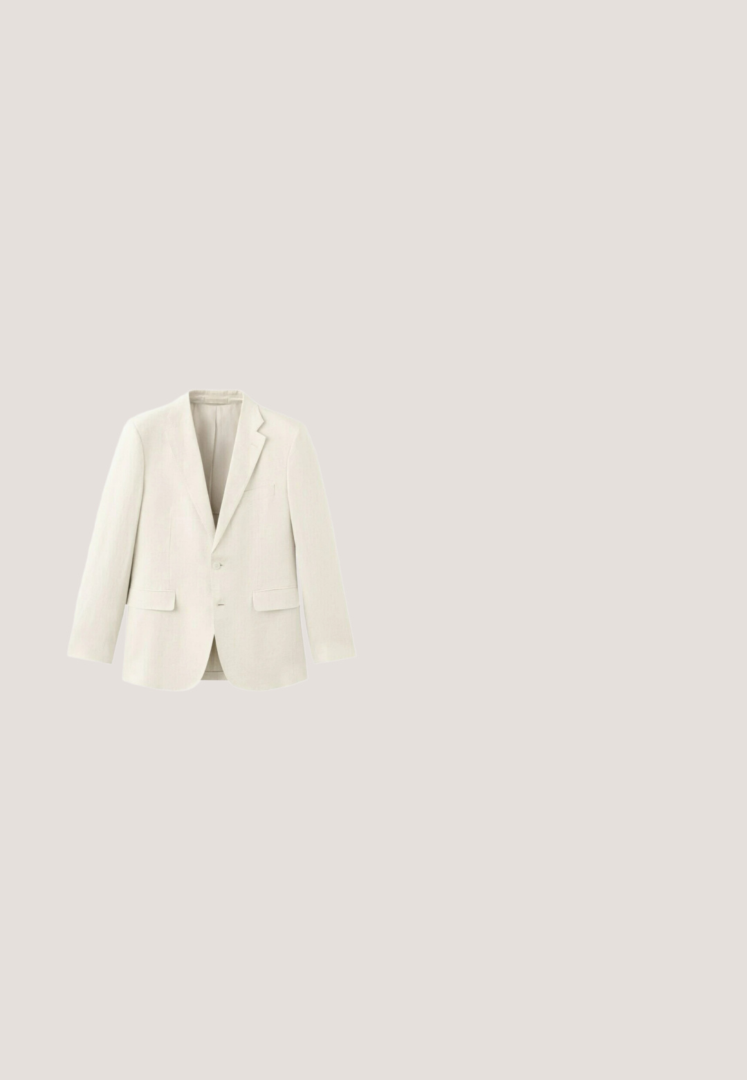 Veste blazer crème à simple boutonnage avec revers en encoche, deux poches à rabat à l'avant, une poche poitrine et une fermeture à deux boutons.; Chemise beige à manches courtes avec boutons, motifs floraux noirs minimalistes en lignes sur le devant, les manches et l'ourlet inférieur.; Shorts beige clair longueur genou avec fermeture à boutons, passants pour ceinture et poches avant, présentés sur un fond blanc.; Mocassin beige en daim à enfiler avec semelle en jute tressée, détails cousus le long des bordures supérieures, talon plat et bout rond.; Trousse de toilette rectangulaire en cuir marron avec une poche avant zippée et une poignée latérale sur fond blanc.; Ceinture en tissu tressé marron avec boucle en cuir suédé et boucle métallique argentée en forme de D.