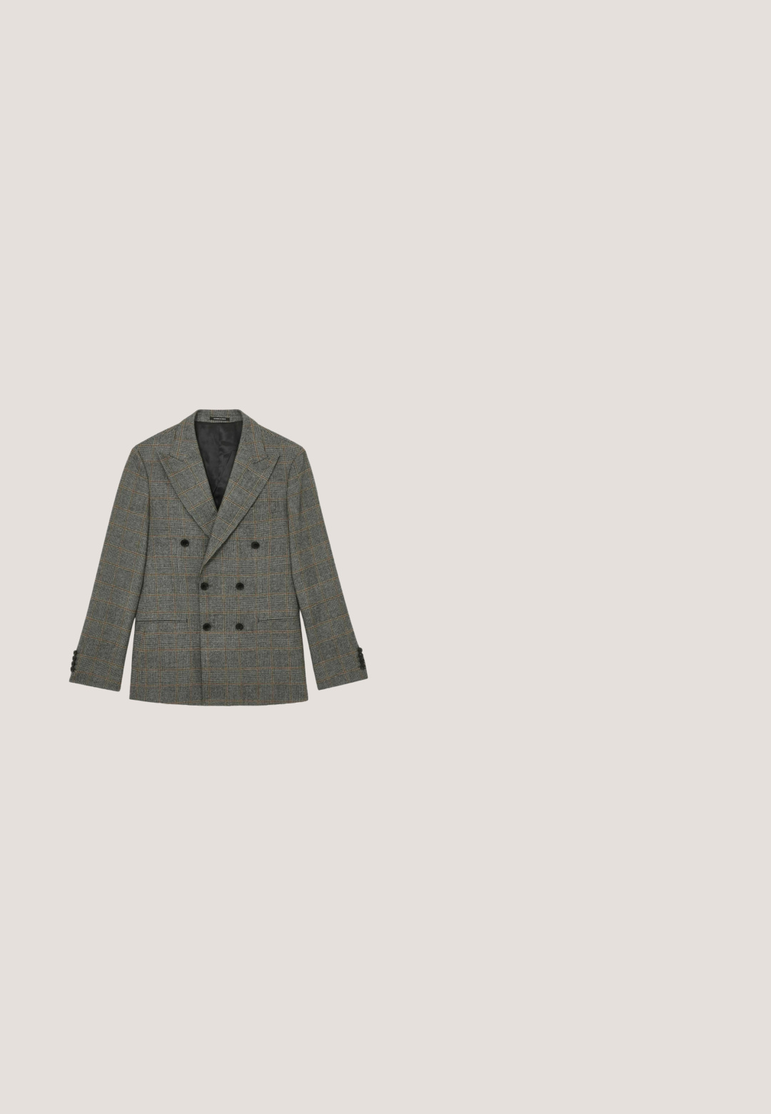 Grauer karierten Doppelreiher-Blazer mit schwarzen Knöpfen, spitzen Revers und einem glatten schwarzen Futter. Verfügt über ein Karomuster mit orangenen Akzenten.; Dunkelgrauer Rollkragenpullover aus weichem Strickmaterial. Besitzt gerippte Bündchen und Saum, hat eine lässige Passform und keine weiteren Muster.; Olivgrüne Hose mit vertikalen Nadelstreifen, tailliertem Bund, Falten und geradem Bein. Glatte Textur.; Dunkelbrauner Leder-Wingtip-Brogue-Schuh mit Lochverzierungen und Schnürsenkeln, von der Außenseite auf weißem Hintergrund gezeigt.; Rechteckiger Wollschal mit dunkelgrünem, marineblauem und braunem Karomuster, mit roten, gelben und weißen Linien und Fransen an den Enden.; Leder-Umhängetasche in tiefem Burgunderrot. Ausgestattet mit einem oberen Tragegriff, abnehmbarem Schultergurt, Frontklappe mit doppelten Schnallen und einer glatten Oberfläche.
