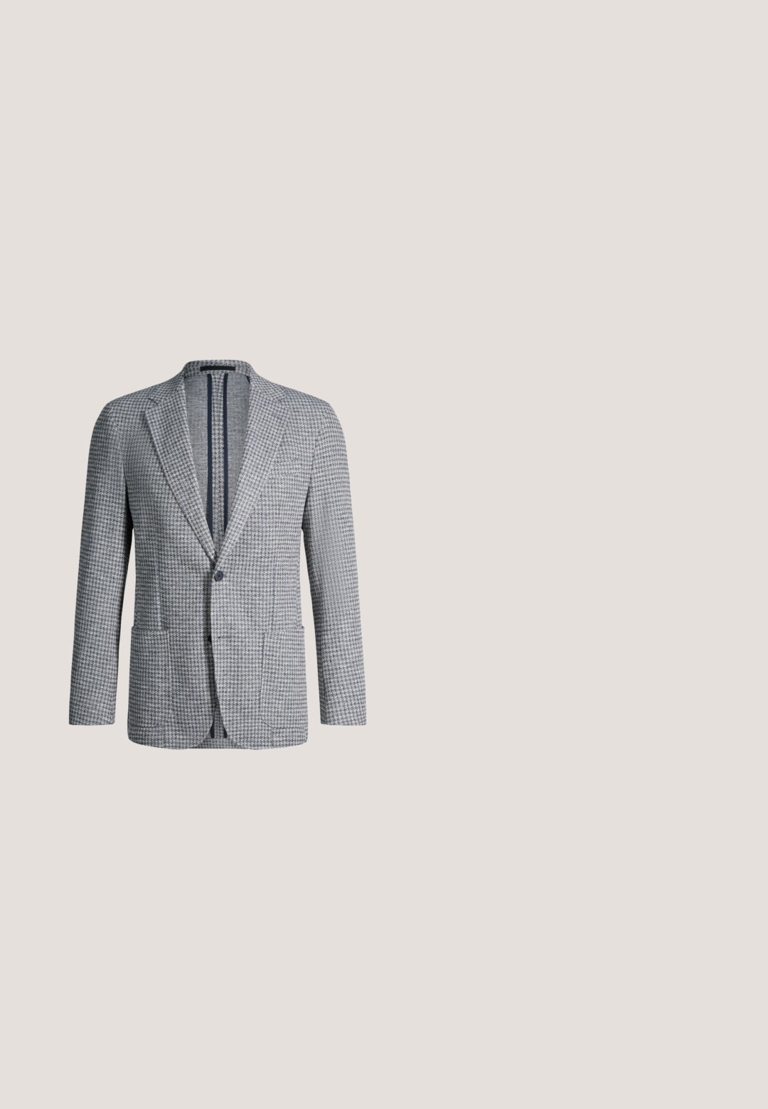 Grijze en witte houndstooth blazer met één knoop, inkeping revers en twee voorzakken, weergegeven tegen een witte achtergrond.; Lichtblauw overhemd met lange mouwen, knoopsluiting, knoopkraag en klein logo op de linkerborst tegen een witte achtergrond.; Lichtblauwe broek van een gestructureerde stof met een subtiel visgraatpatroon. Voorzien van een knoopsluiting en een getailleerde pasvorm.; Navyblauwe suède loafers met een ronde neus, decoratief stiksel en een vlakke rubberen zool. Voorzien van een subtiel logo-accent aan de zijkant.; Zwarte leren schoudertas, vierkante vorm, gestructureerd oppervlak, voorop een merkteken, verstelbare schouderband, kleine driekleurige accent aan de onderkant.; Zwarte leren riem met een zilveren rechthoekige gesp gravé met "Tommy Hilfiger" en met het logo van het merk in de kleuren rood, wit en blauw.
