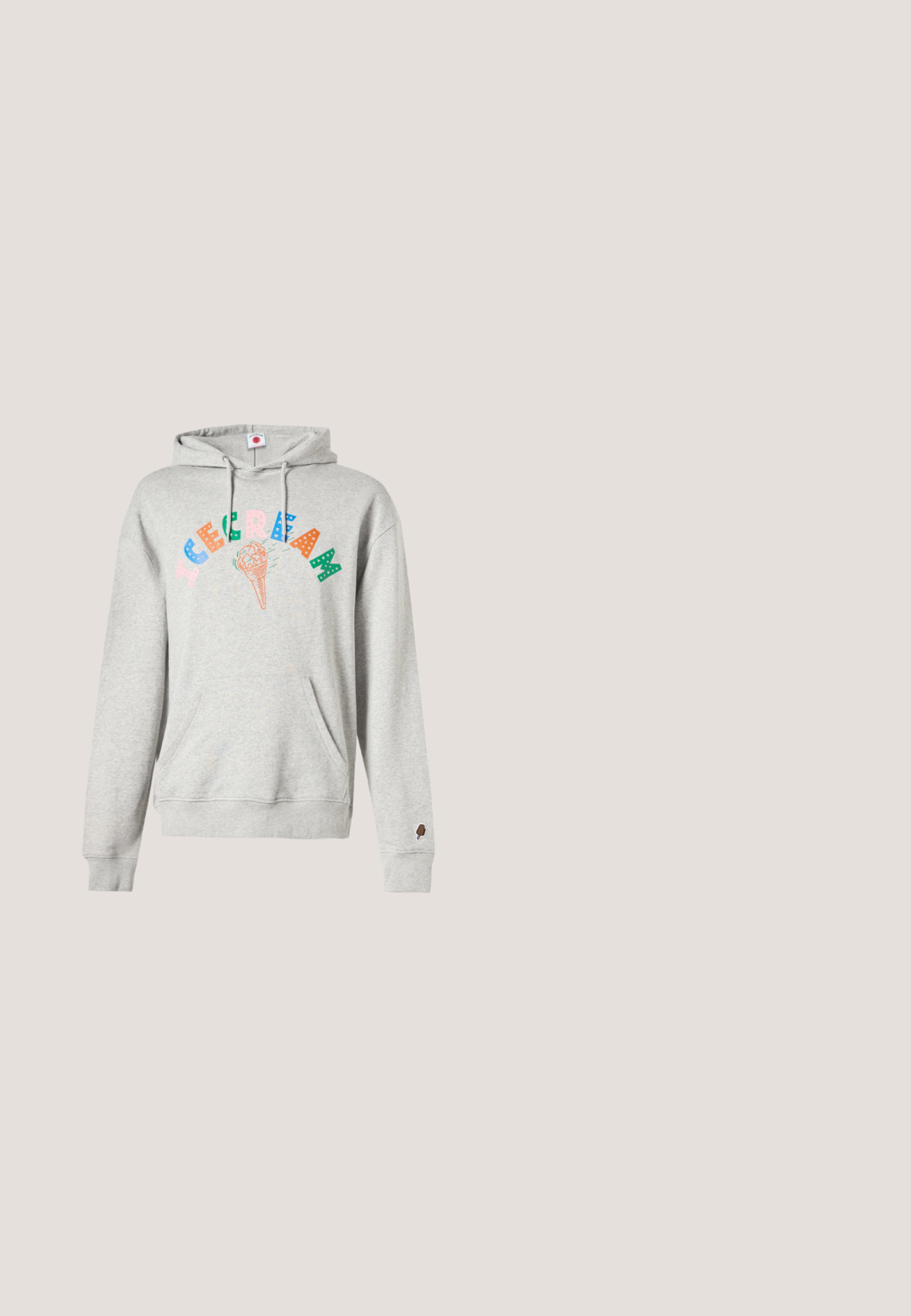 Grijze hoodie met een voorzak en een trekkoordcapuchon. Beschikt over een kleurrijke "ICE CREAM" graphic en een kleine ijscohoorntje-accent op de mouw.; Lange mouw polo in lichtblauw en witte strepen, met een geborduurd schild op de borst en een klassieke kraag.; Umbro FOOTBALL SHORT - Trainingsbroek - harbor mist; Zwarte sneaker met een turquoise verloopontwerp, met een gouden logo, een gestructureerd oppervlak en opvallende demping bij de zool.; Zwarte plastic zonnebril met brede montuur, donkere getinte lenzen en gebogen randen. Voorzien van het "ARNETTE" merk op de slapen.; Olijfgroene gewatteerde stoffen tas met een zwarte schouderband, voorzien van een bovenste ritssluiting en een externe ritszak met geometrische patroonaccenten.