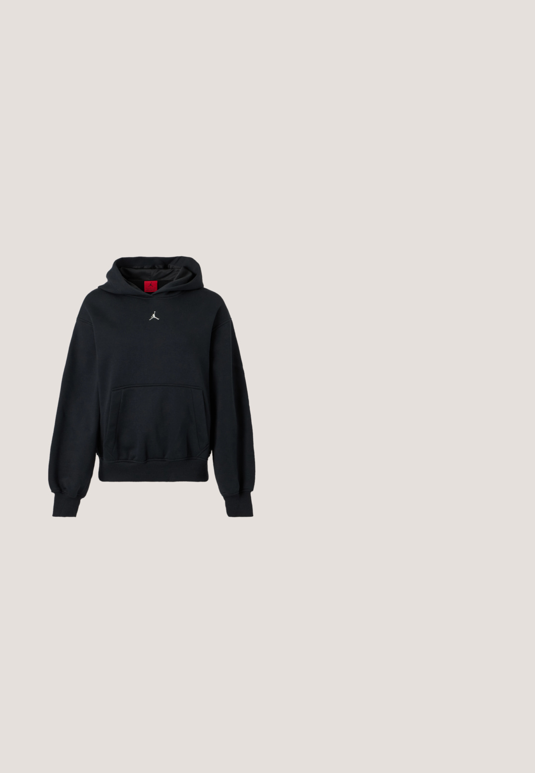 Sweat à capuche noir avec poche avant et petit logo Jumpman blanc centré sur la poitrine, présenté sur un fond uni.; T-shirt court gris foncé à manches courtes avec un petit logo rond rose et blanc représentant une silhouette d'une personne en mouvement sur la poitrine.; Pantalon de jogging rose avec ceinture et chevilles élastiques, coupe décontractée, présenté sur fond blanc uni.; Baskets avec un dessus rose pâle et blanc, un revêtement en suede texturé, un col rembourré et une unité d'air visible au niveau du talon. Semelle couleur crème.; Sac fourre-tout Puma rose clair avec bandoulière noire, poignées courtes avec logo Puma, poche avant zippée et poches latérales en mesh.; Boucles d'oreilles en argent avec une finition polie, présentant une forme ronde simple et une fermeture à tige pour un port sécurisé.