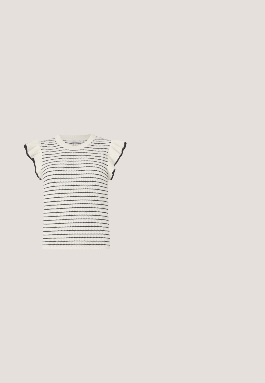 Suéter a rayas en crema con rayas negras, con mangas cortas acampanadas y un cuello redondo de canalé. Textura suave y diseño ajustado.; Envii CECILIA  - Top - grey; Falda de algodón negra con un diseño de volantes en capas, que presenta una cintura elástica y adornos de costuras en contraste y bandas de encaje.; Tacón slingback de cuero negro con punta afilada, correa texturizada con acentos metálicos circulares y tacón cuadrado apilado.; Bolso de mano de cuero negro con forma redondeada, decorado con detalles de tachuelas plateadas y un asa corta. Textura lisa y cierre con cremallera.; Pendientes de aro plateados en forma de estrella con un acabado liso y pulido sobre un fondo blanco liso.