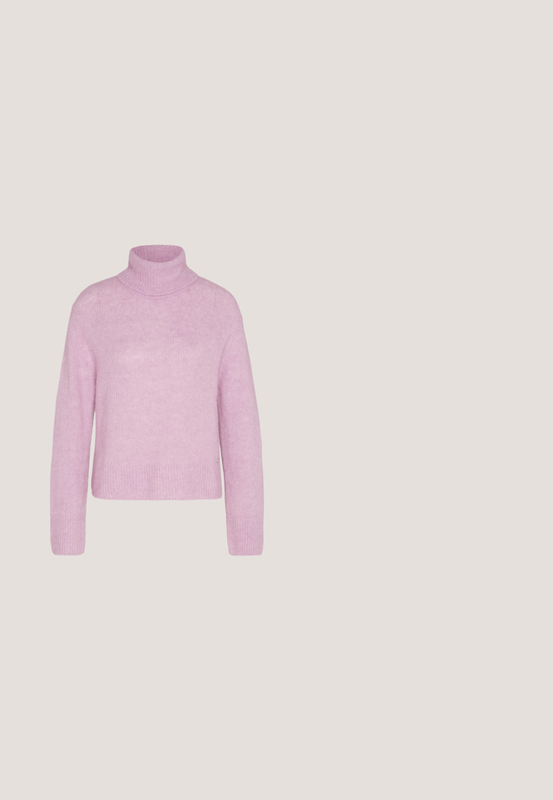 Mos Mosh THORA ROLLNECK - Striktrøje - lavender herb; Sorte bukser med vid ben lavet af glat stof. Har flad front, bæltestropper og en ren kant uden lommer eller synlige knapper.; Sort læderloafer med tyk rillede sål, mok tå syning, remdetalje over toppen og trækstrop på hælen, vist i sideprofil.; Pieces PCALUANA SHOULDER BAG - Håndtasker - black; Sølvfarvede hoop øreringe med en glat, rund form og en poleret overflade. Begge øreringe er i samme størrelse og har en sikker lukke mekanisme.; Sort læderbælte med en glat overflade, der har en metal sølv spænde og en tilspidset ende. Enkel, klassisk design.