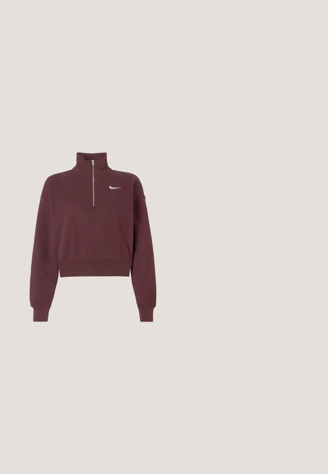 Sudadera de cremallera en color burdeos con cuello alto, diseño corto, puños y dobladillo acanalados, que presenta un logo de Nike en blanco en el pecho.; Camiseta negra de algodón recortada con mangas cortas, que presenta el texto blanco "Vice Sportswear" y un gráfico circular en la parte delantera.; Pantalones de pierna ancha en un azul marino oscuro, elaborados en una tela suave; cuentan con una cinturilla elástica y dos bolsillos laterales para mayor comodidad.; Zapatillas deportivas blancas y plateadas con materiales de malla y sintéticos, con líneas de acento negras, cordones y suelas texturizadas.; Bolso tote de nailon negro con diseño de cintas horizontales, asas dobles y dos acentos decorativos de hardware. Pequeño logotipo en la parte frontal.; Par de pendientes llamativos de aro grueso plateado brillante con cierre de poste sobre un fondo blanco liso.