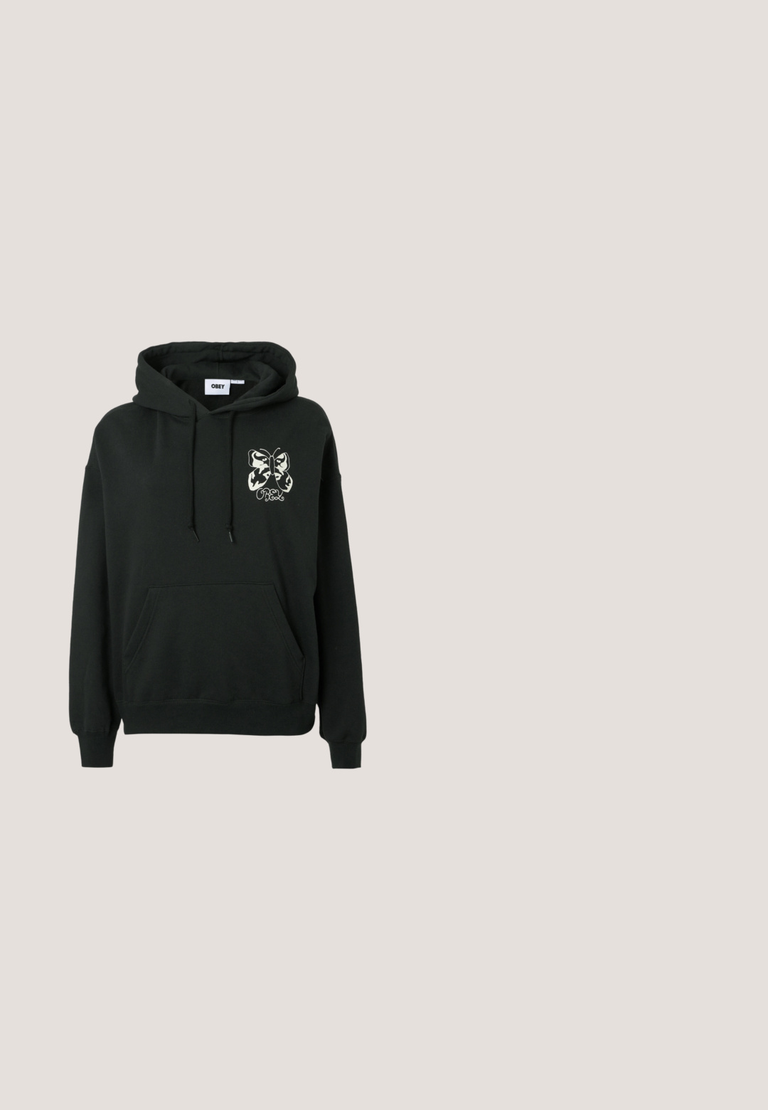 Sudadera negra con un bolsillo frontal, capucha con cordón y un diseño de mariposa blanca en el lado izquierdo del pecho. Hecha de un tejido suave y texturizado.; Top negro tipo halter hecho de una tela suave, con un escote redondeado y una silueta ajustada, con una textura lisa y sin patrones visibles.; Falda de algodón verde con un diseño ajustado, que cuenta con bolsillos frontales, textura suave y acentos de metal en los bolsillos.; Zapatilla blanca con suela de goma texturizada, raya de acento gris, diseño de cordones y parte superior de sintético suave. Cuenta con un collar acolchado.; Bolsa de mano perforada roja con forma Curva, que cuenta con un detalle de cadena plateada y una correa para el hombro a juego. Logotipo visible en la parte delantera.; Collar de metal plateado con un diseño alargado y suave. Cuenta con una cadena para ajuste y una superficie plana y pulida en toda su extensión.