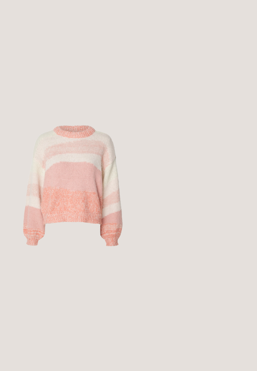 ONLY ONLJENNY LIFE ONECK  - Pullover - terra cotta; Chemise en velours côtelé rose avec une coupe surdimensionnée, manches longues, deux poches poitrine à rabat et un col pointu.; Pantalon tricoté avec des rayures horizontales dans des nuances de rose, violet et blanc, doté d'une ceinture élastique côtelée et de jambes larges.; Baskets plateformes blanches en cuir lisse, avec des accents cousus et des rayures métalliques sur les côtés. Bout rond et semelle plate en caoutchouc.; Sac à main rectangulaire rose pâle avec double poignée, nœud décoratif, œillets métalliques et petit charm en forme de cœur sur un fond uni.; Boucles d'oreilles en métal argenté en forme de goutte, avec une surface lisse et réfléchissante, présentant un design sans couture et sans embellissements visibles.