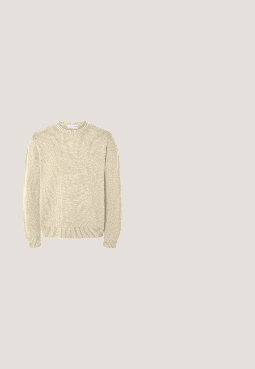 Suéter de punto beige claro con cuello redondo, mangas largas, puños y dobladillo acanalados. Textura suave con un patrón de grosor medio.; Camisa de cuero beige con cierre de botones en la parte frontal, mangas largas y un bolsillo en el pecho. Presenta una textura suave y un diseño clásico de cuello.; Pantalones de algodón negros con un diseño de pierna recta, que cuentan con un cierre de botón y una cinturilla clásica. Textura suave, sin patrones ni acentos.; Bota de trabajo marrón de cuero con cordones, puntera de acero, etiqueta impermeable, cuello acolchado en el tobillo y logo Ariat Work en el talón.; Bolsa tote de lona verde oliva con dos asas, una corta y una larga, sobre un fondo blanco liso.; Cinturón de tela de camuflaje en tonos de marrón y verde, con un broche negro que lleva el logo "URBAN CLASSICS" y un acabado texturizado.