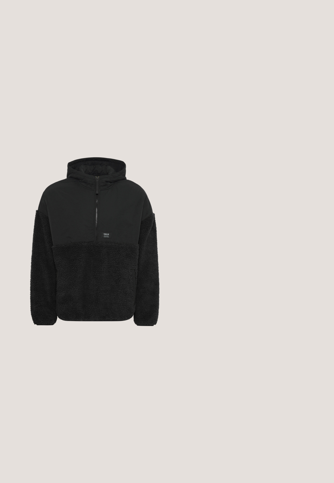 Sort pullover hoodie med halvlukning, fremstillet af et blødt, tekstureret fleece-materiale forneden, der står i kontrast til det glattere sorte stof ovenfor.; Sømløs sort tanktop med paisley mønster, med multicolor "Kani" tekst på forsiden, rund hals og struktureret stof.; Sorte og hvidestribede pyjamasbukser med elastisk talje og snøre, der har en afslappet pasform og cropped længde.; Hvide og lysgrønne sneakers med en glat læder- og stofoverdel, en rund tå, snørebånd og en polstret sål.; Sort crossover taske lavet af glat materiale, med en lynlåslomme på fronten og justerbar rem. Minimalistisk design med diskret branding.; Sort læderbælte med sølvfarvet rektangulært spænde, snoet på en ensfarvet hvid baggrund.