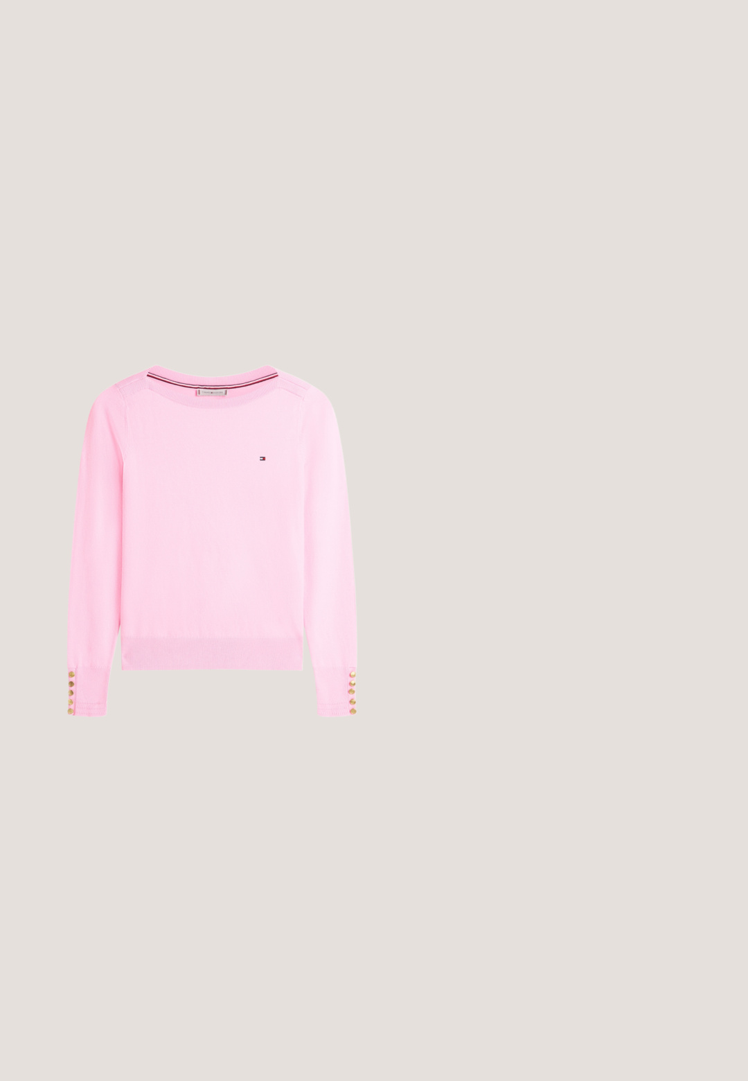 Vaaleanpunainen pitkähihainen neule, jossa pieni Tommy Hilfiger -logo rinnassa ja kultaiset napit hihojen resoreissa.; Tummanharmaa nappitakki farkkukangasta, jossa on kaksi suurta etutaskua ja klassinen kaulus, esitetty tasaisesti valkoisella taustalla.; Löysät farkut haalistuneessa mustassa denimissä, joissa on korkea vyötärö, kaksi etutaskua ja metallinappisuljenta. Sujuva pinta, minimaaliset yksityiskohdat.; GANT AVONA - Matalavartiset tennarit - black; Mustan nahkalaukun, jossa on tekstuuripinta, pyöreä muoto, lyhyt kahva, kultasävyiset varusteet ja etupuolella brändilogo.; Hopeiset metalliset renkaskorvakorut, joissa on sileä, hieman kaareva pinta ja lukolliset takakiinnitykset yksinkertaisella valkoisella taustalla.