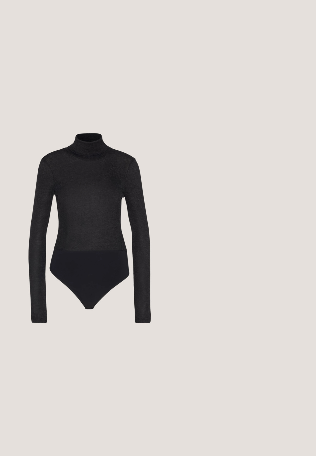 Anna Field Langarmshirt - black; Schwarz gefaltetem Rock mit einem breiten, elastischen Bund. Hergestellt aus einem weichen Stoff, mit einem knielangen Saum und glatter Textur.; Schwarze Leder-Stiefelette mit spitzem Zeh, schlanker Silhouette und klobigem quadratischem Absatz. Glatte Textur mit minimalen Nähdetails.; Schwarze Lederschultertasche mit glatter Textur, abgerundeter Form und einem dünnen Riemen. Verfügt über einen Reißverschluss und minimalistische Hardware-Akzente.; Silberfarbene Creolen mit einer glatten, runden Form und einer polierten Oberfläche. Beide Ohrringe haben die gleiche Größe und verfügen über einen sicheren Verschlussmechanismus.; Schwarzer Leder Gürtel mit glatter Textur, ausgestattet mit einer silbernen Metall-Schließe und einer zulaufenden Spitze. Einfaches, klassisches Design.